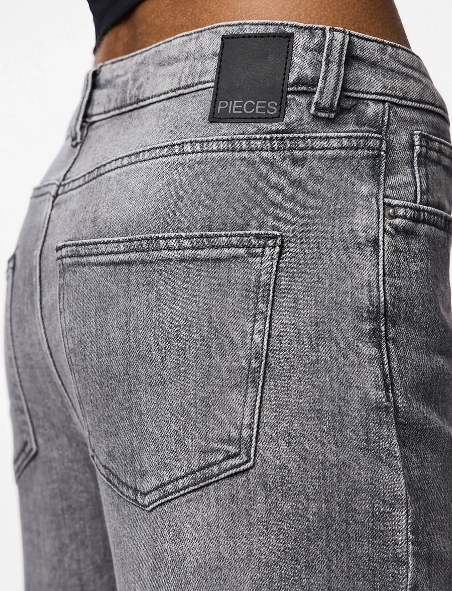Pieces - PCSILKE MW WIDE JEANS MG NOOS BC - wide leg jeans - medium grey denim - 5