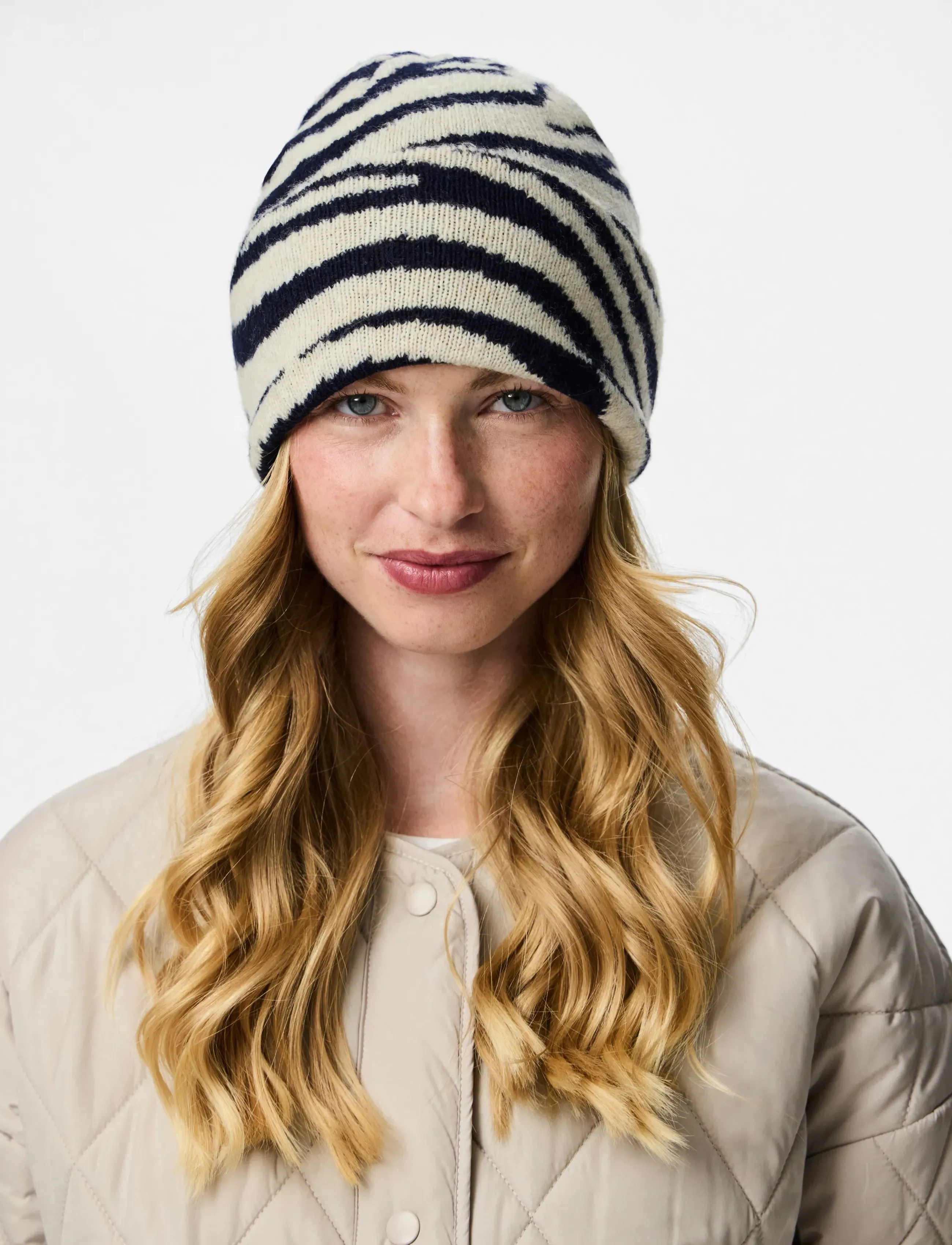 Pieces PCJUANITA HOOD BC - Peakatted ja mütsid - BLUING / black