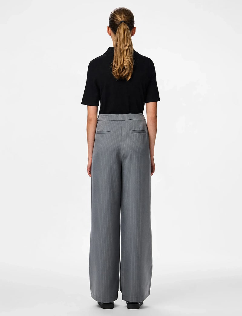 Pieces - PCFALKA MW PINSTRIPED TIE PANTS - vida byxor - grey pinstripe - 3
