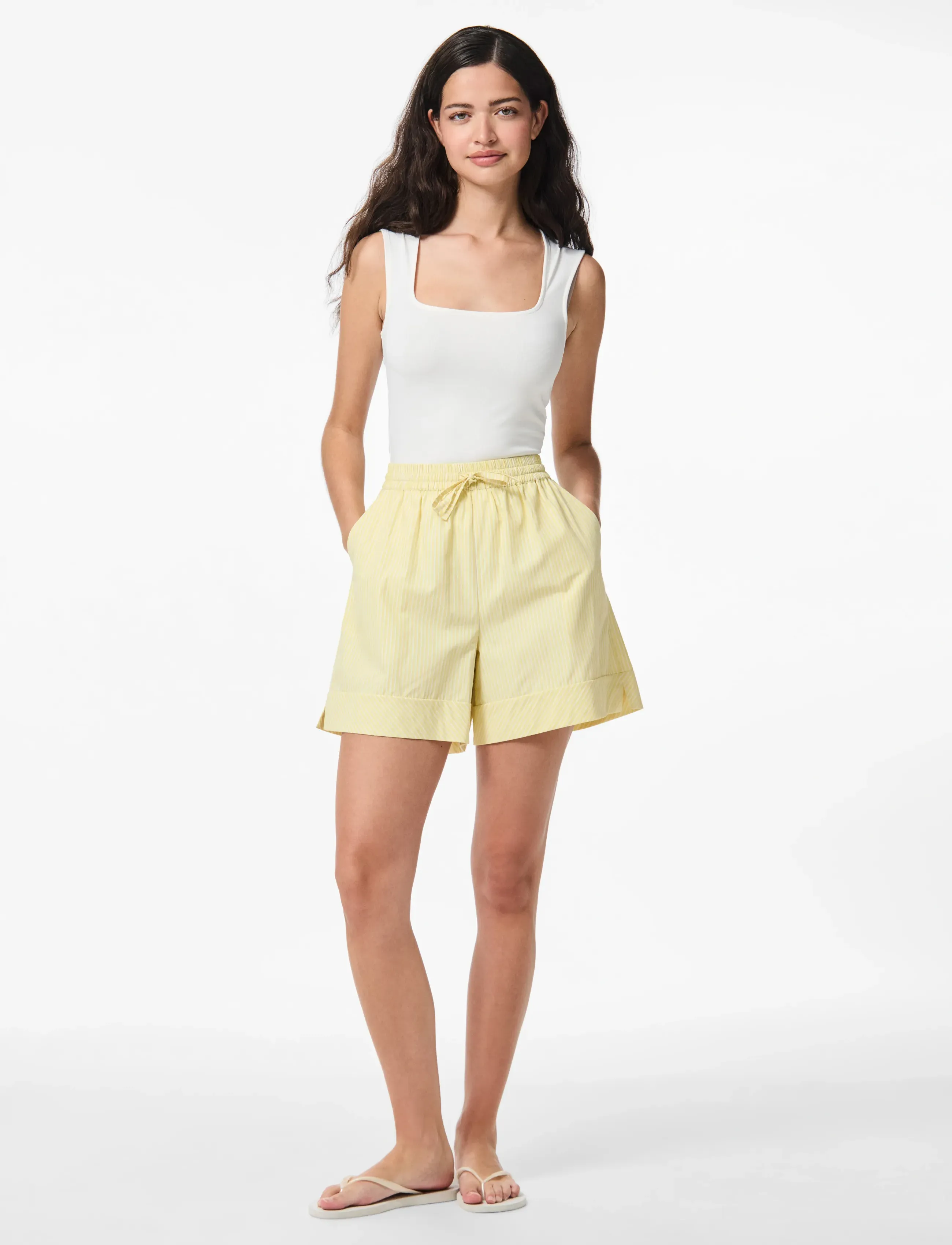 Pieces - PCFEMME HW SHORTS WVN D2D - casual shorts - pale banana - 4