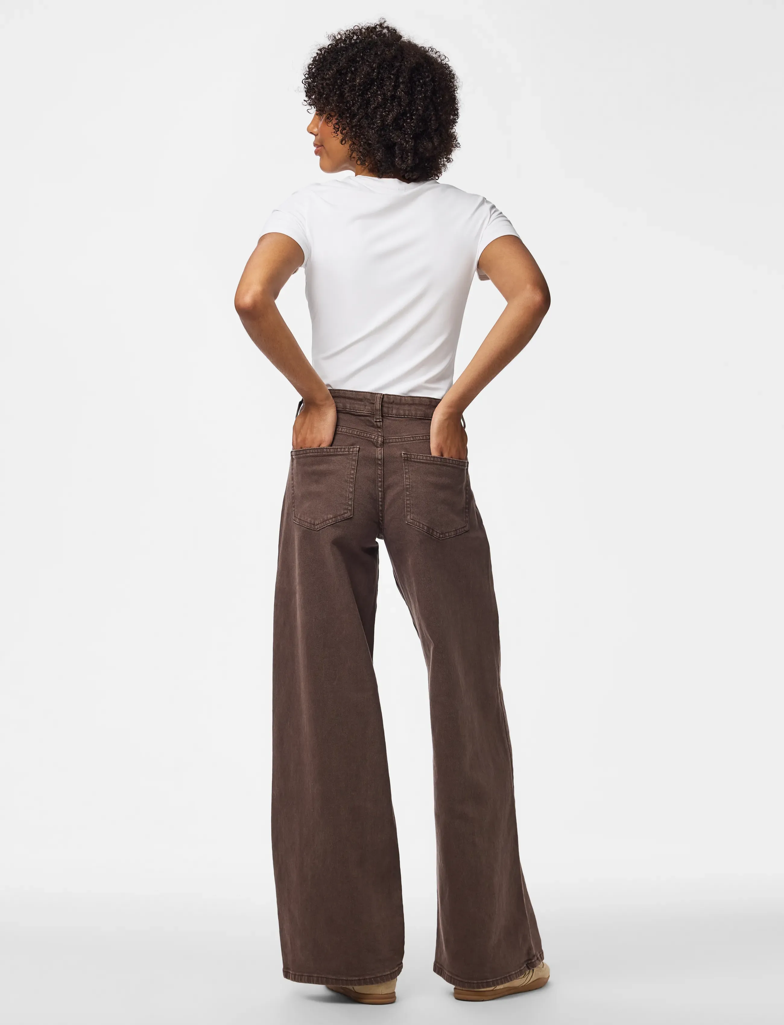 Pieces - PCSELMA LW WIDE COLORED NOOS JEANS - hosen mit weitem bein - hot fudge - 3