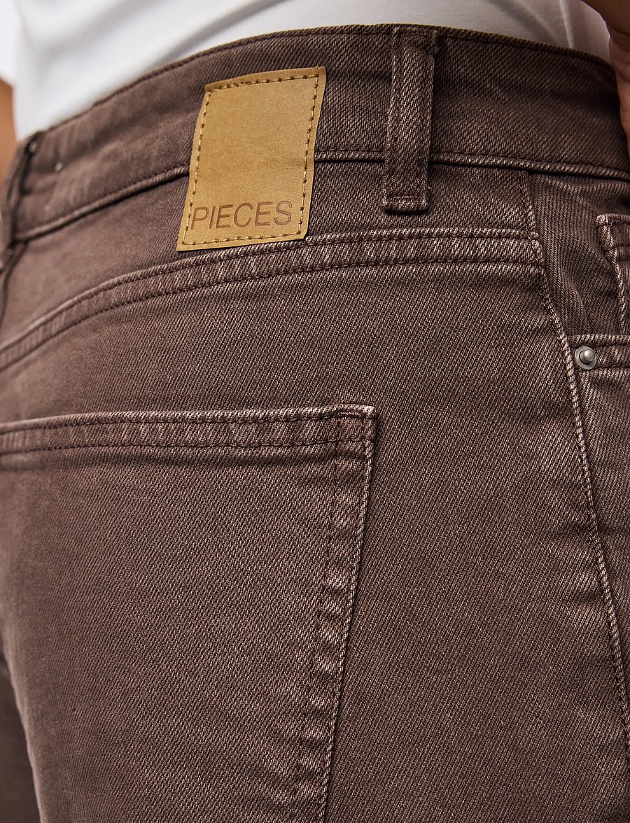 Pieces - PCSELMA LW WIDE COLORED NOOS JEANS - hosen mit weitem bein - hot fudge - 5