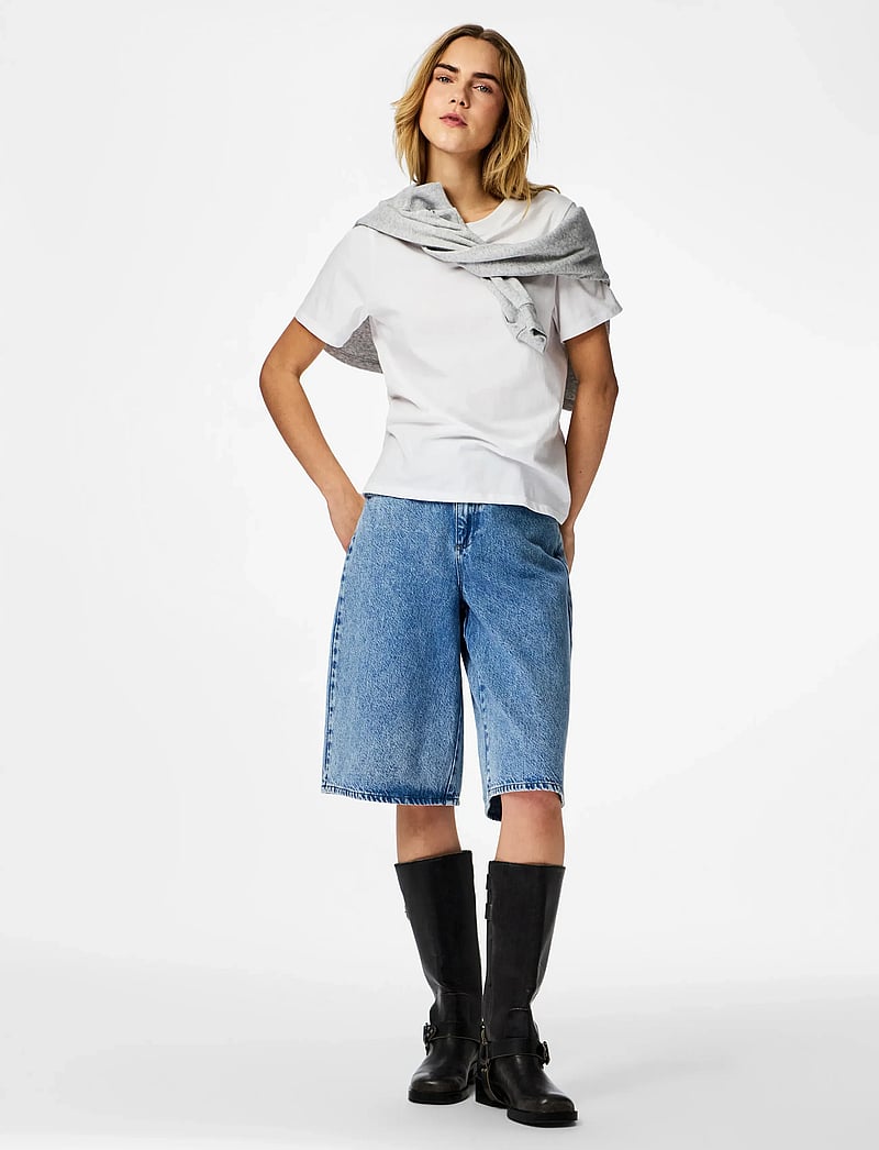 Pieces - PCSKY MW DENIM JORTS NOOS BC - jorts - medium blue denim - 4