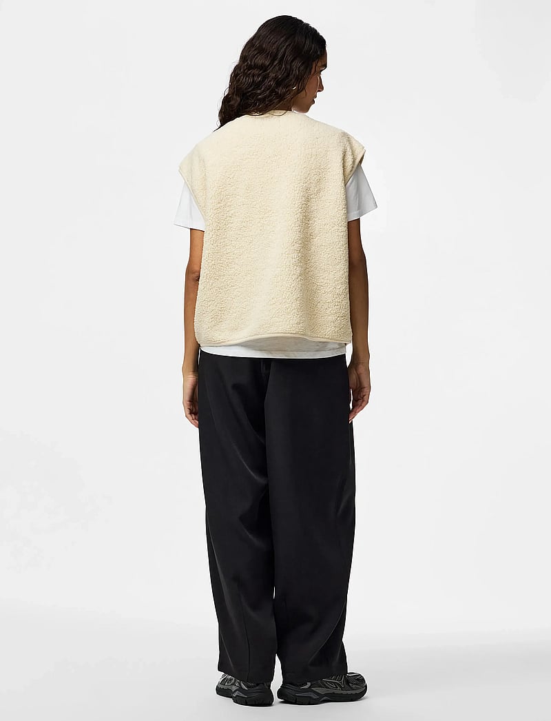 Pieces - PCKATTY TEDDY VEST NOOS BC - fleece- og teddyveste - birch - 3