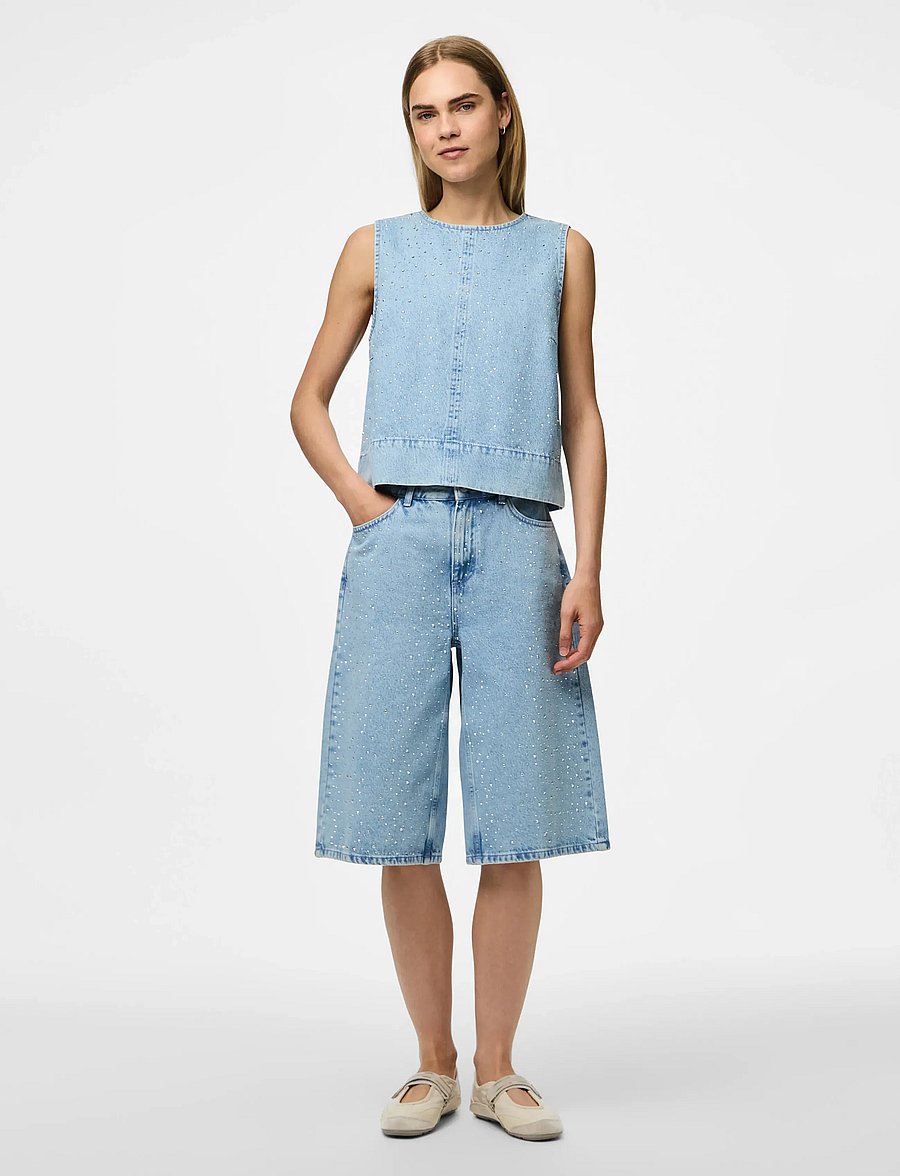 Pieces - PCNOEL MW DENIM JORTS D2D PP - jeansshorts - light blue denim - 4