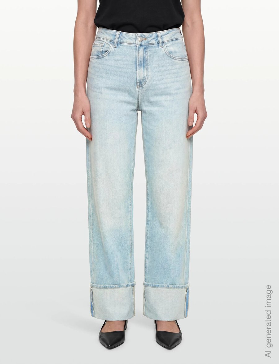 Pieces - PCSILKE MW FOLD UP DENIM JEANS - hosen mit weitem bein - light blue denim - 3