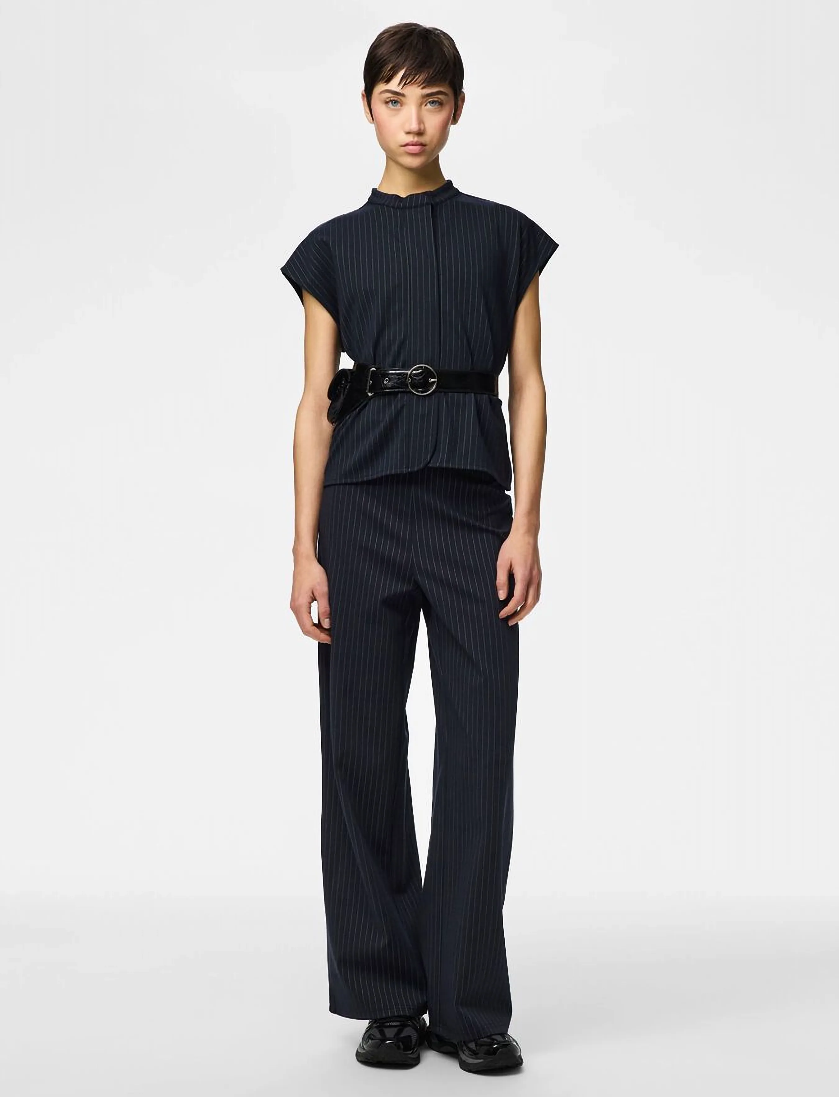 Pieces - PCBIA HW WIDE PANTS JRS NOOS BC - wide leg trousers - maritime blue - 5
