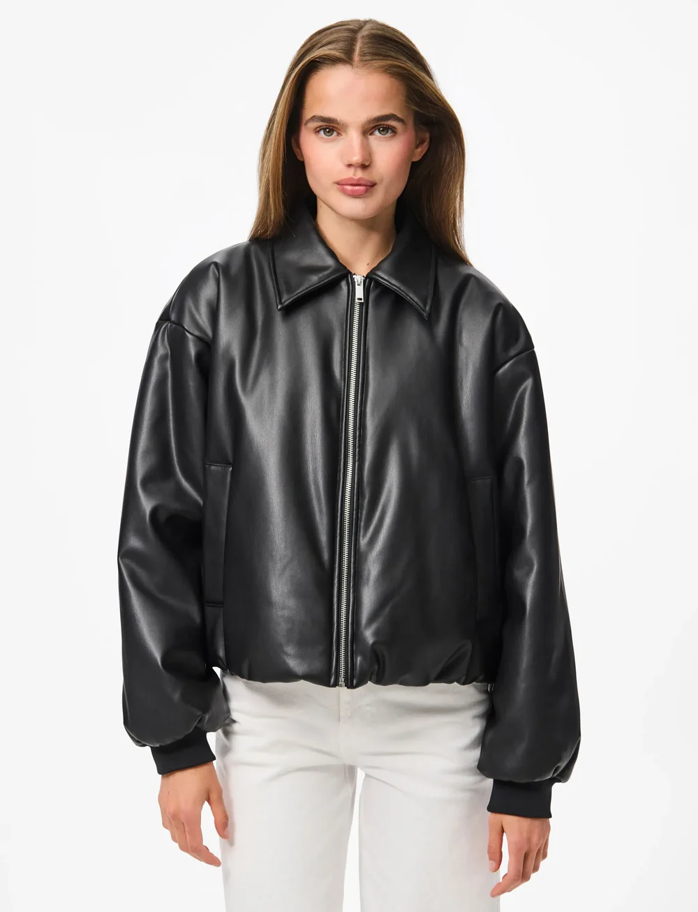 Pieces - PCLARA PADDED COATED BOMBER JACKET - bomberjacken - black - 0