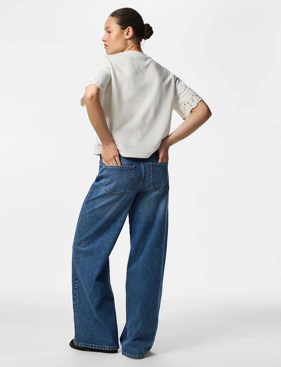 Pieces - PCCHILLI SUMMER SS BRODERI TEE JRS BC - t-shirts - cloud dancer - 3
