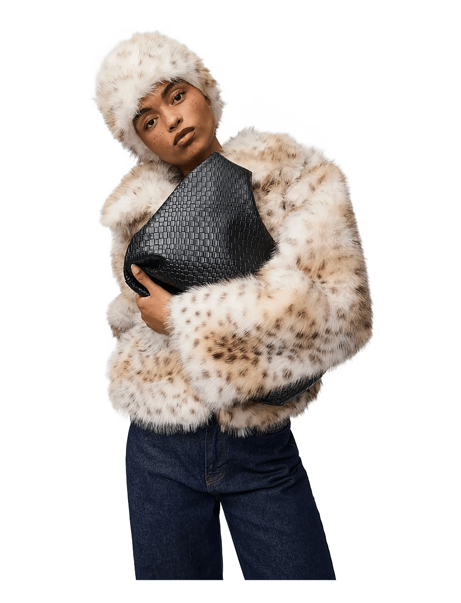 Pieces - PCPLUSH SHORT FLUFFY JACKET - kunstpelz - cloud dancer - 4