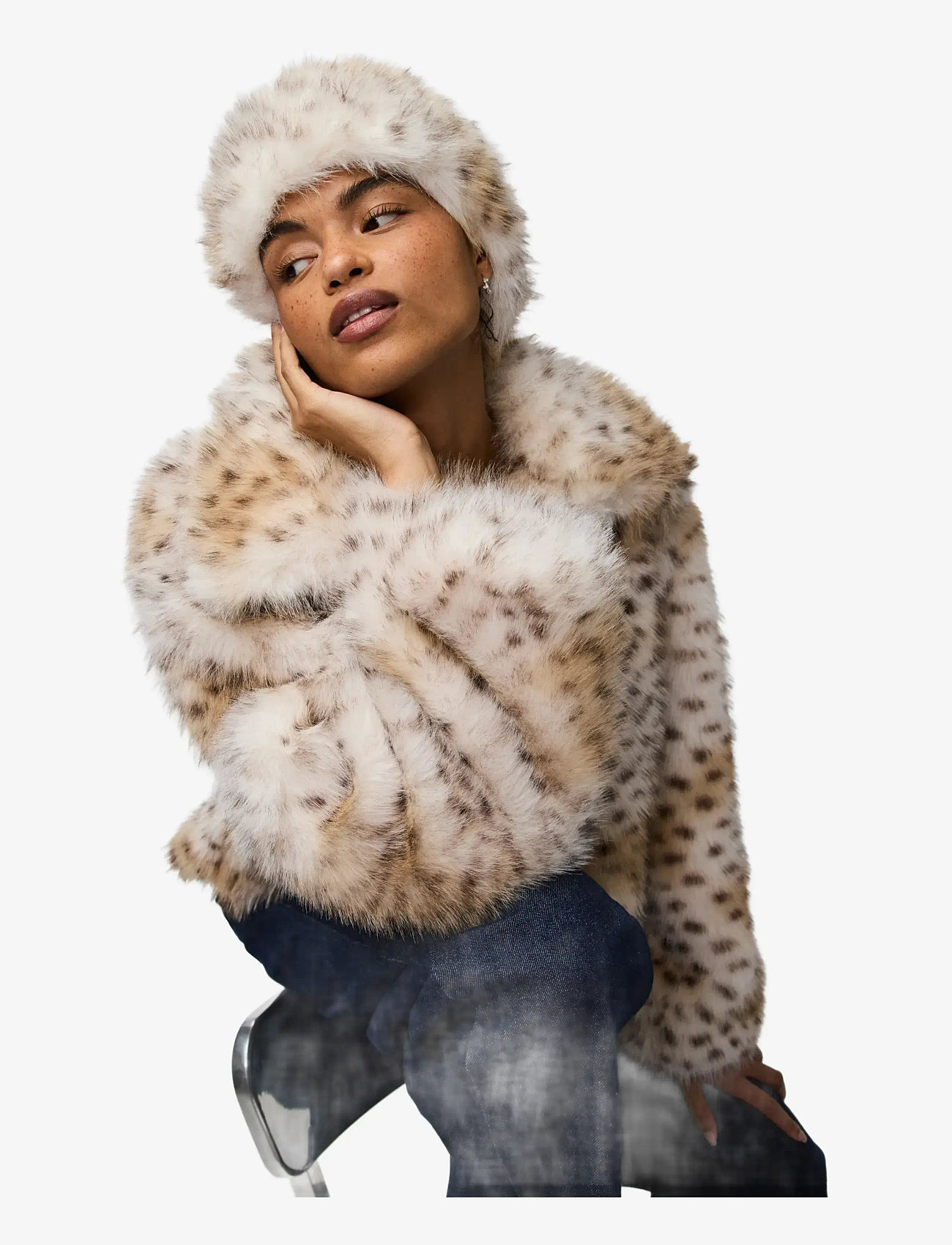 Pieces - PCPLUSH SHORT FLUFFY JACKET - kunstpelz - cloud dancer - 5