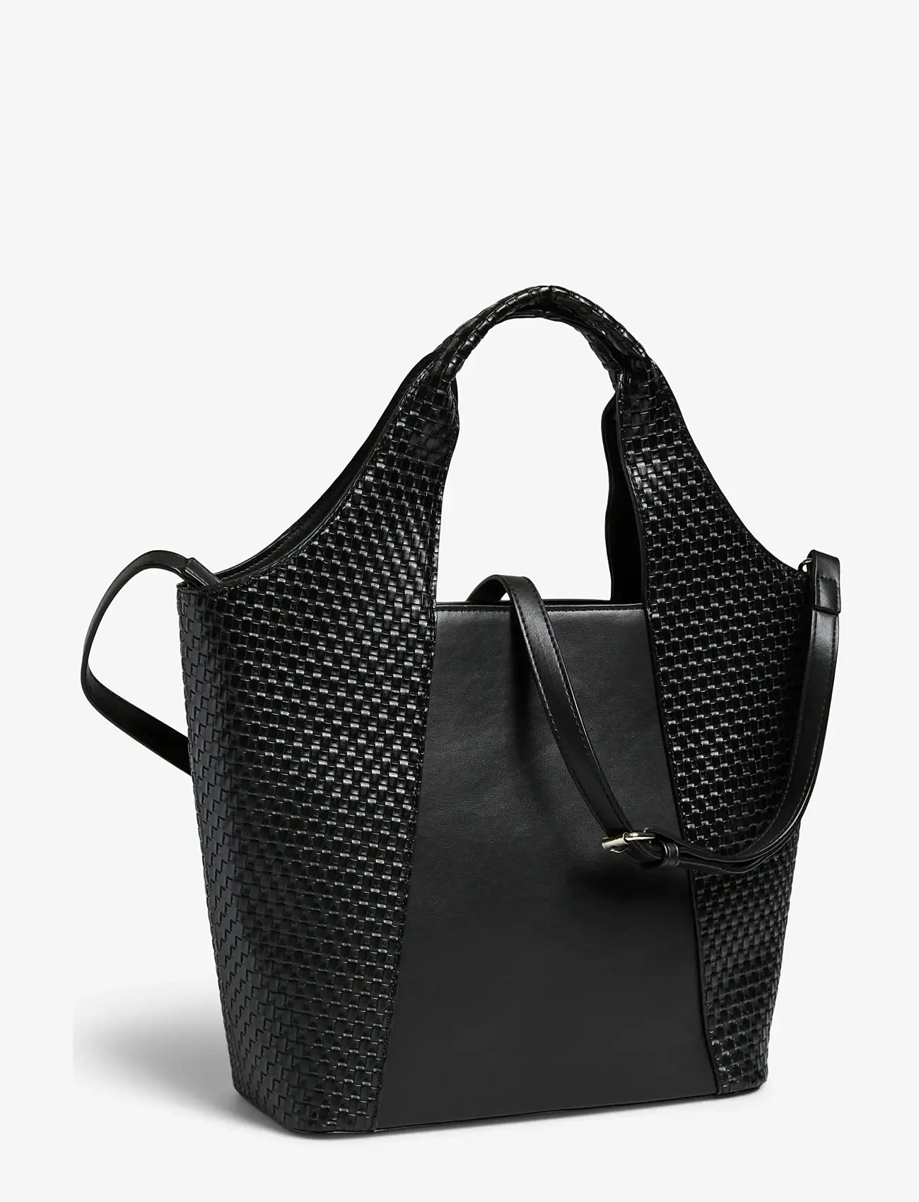 Pieces - PCGINURLA BRAIDED CROSS BODY BAG - crossbody bags - black - 0