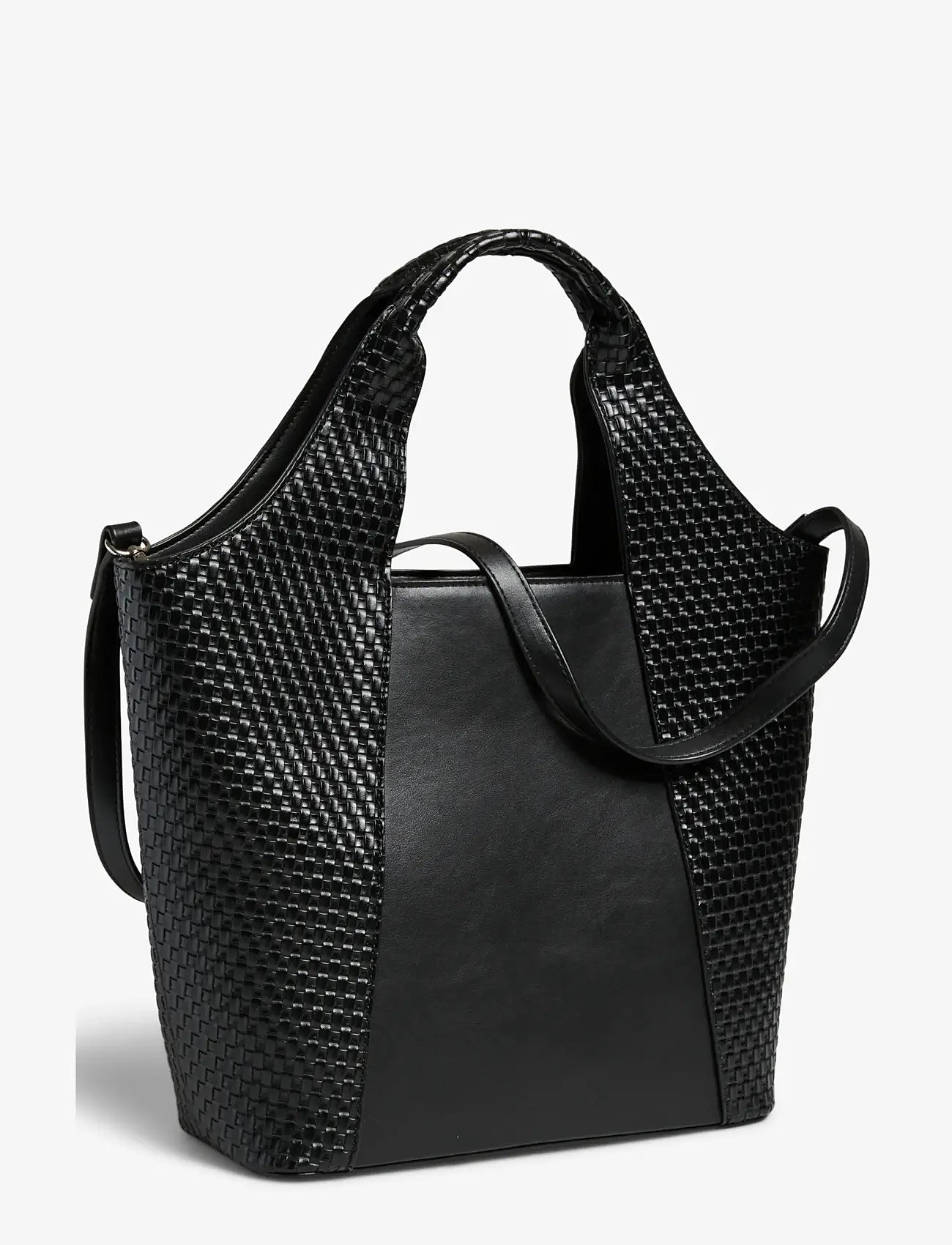 Pieces - PCGINURLA BRAIDED CROSS BODY BAG - crossbody bags - black - 1