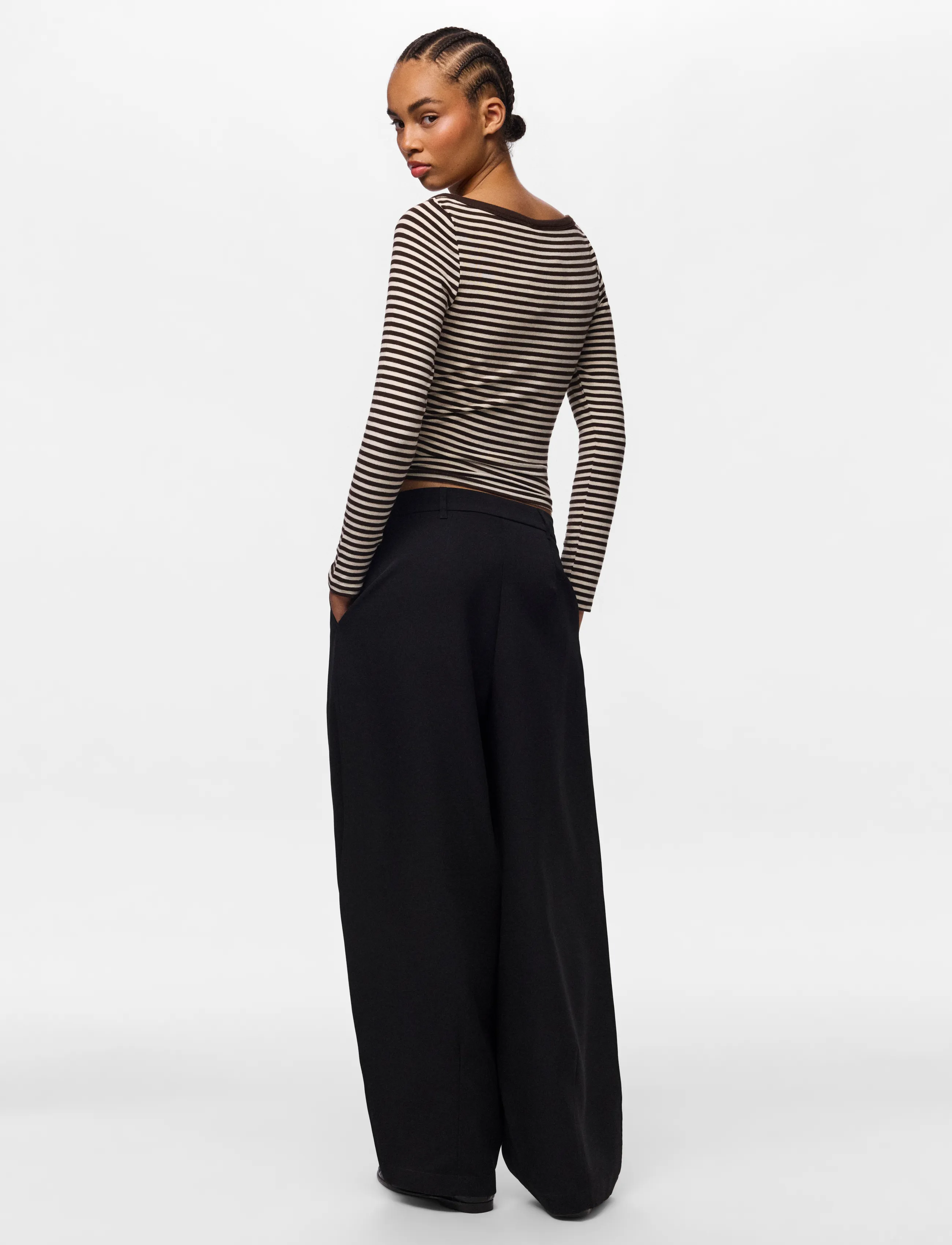Pieces - PCOLIVIA MW BARREL PANTS NOOS BC - barrel-püksid - black - 3