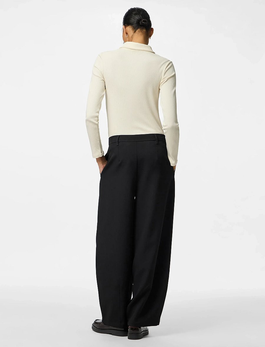 Pieces - PCOLIVIA MW BARREL PANTS NOOS BC - barrel-bukser - black - 4