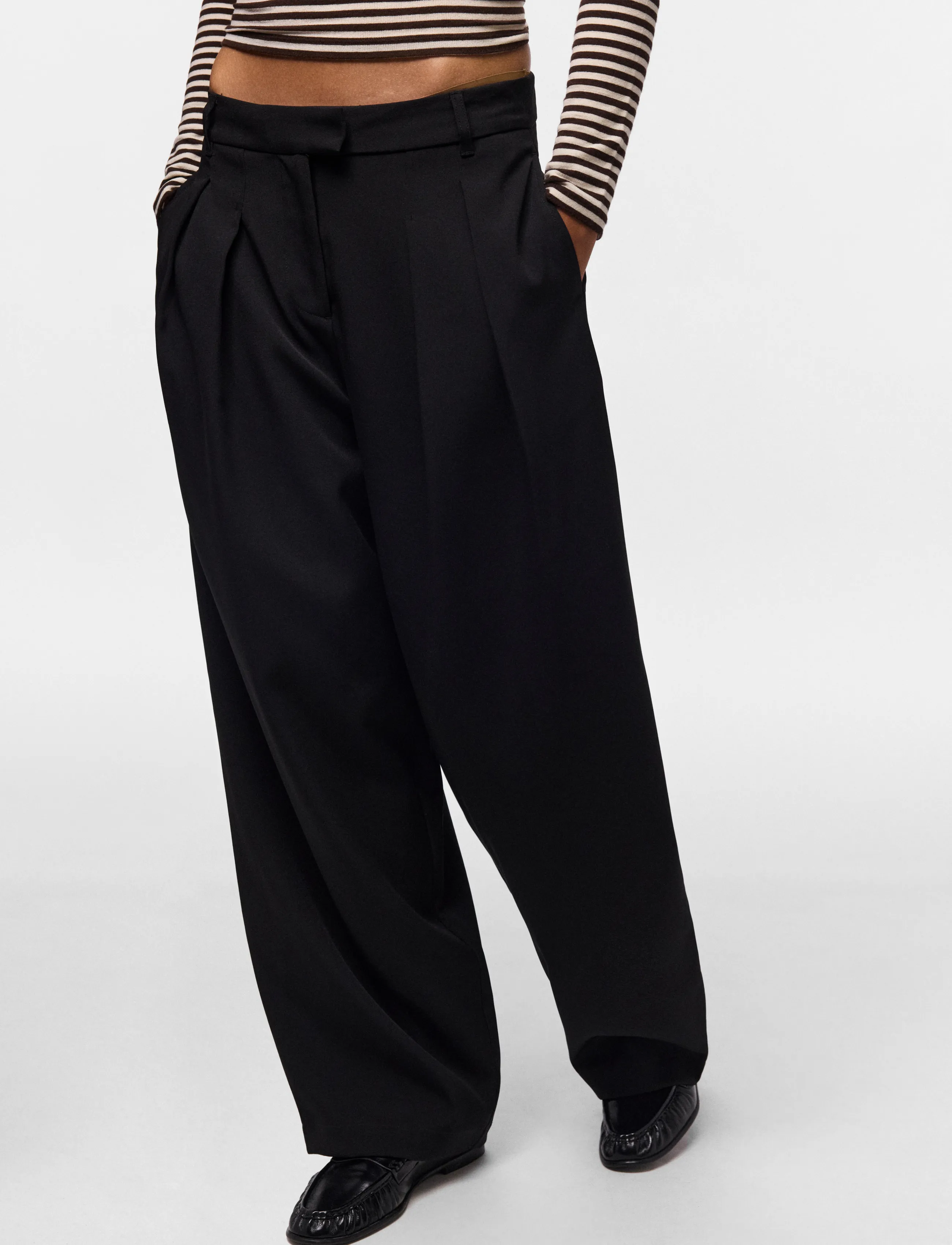 Pieces - PCOLIVIA MW BARREL PANTS NOOS BC - barrel-püksid - black - 5
