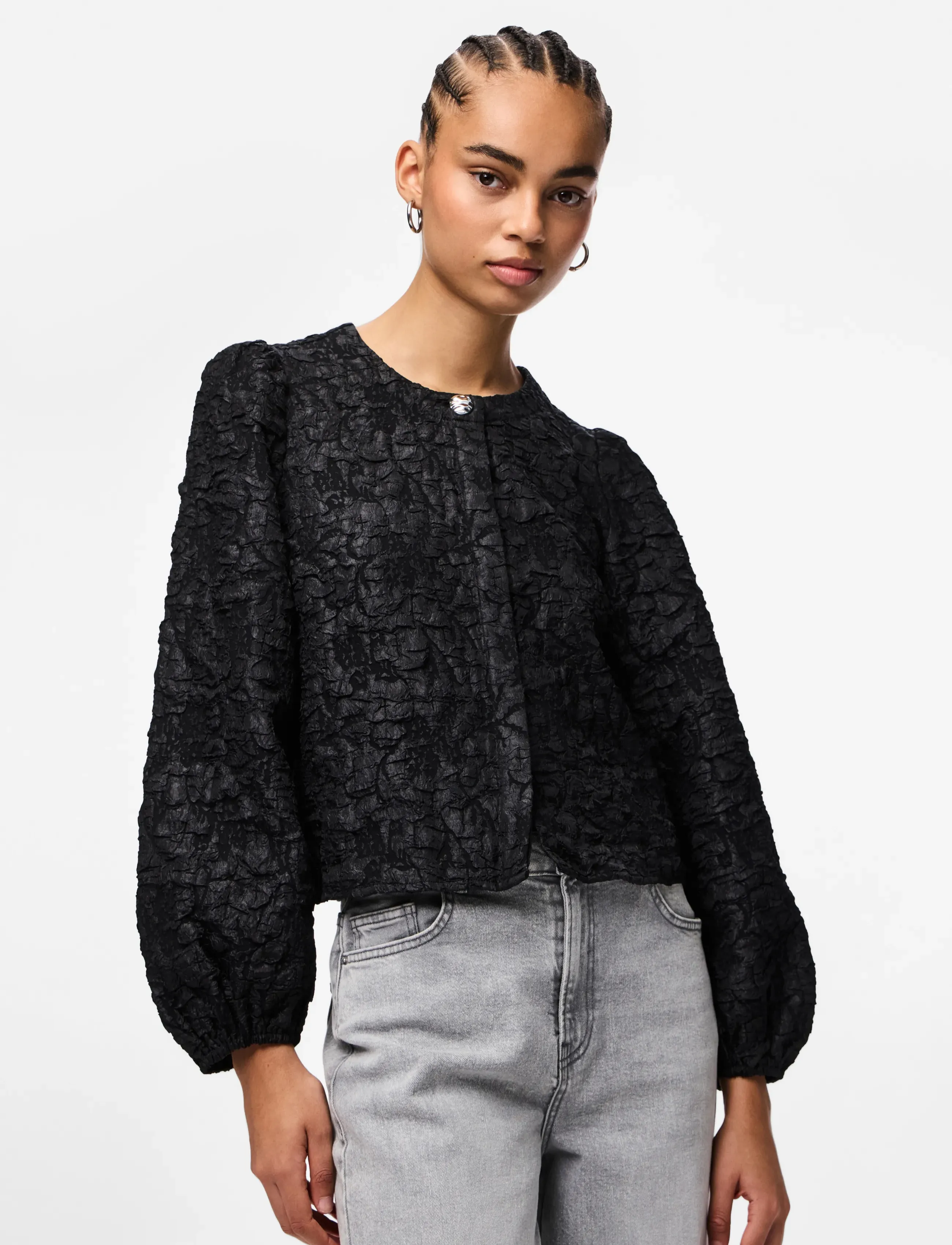 Pieces Pcgretchen Ls Top Wvn D2D, Kvinder, Tekstureret Pufærme Top, Sort, Str: XS