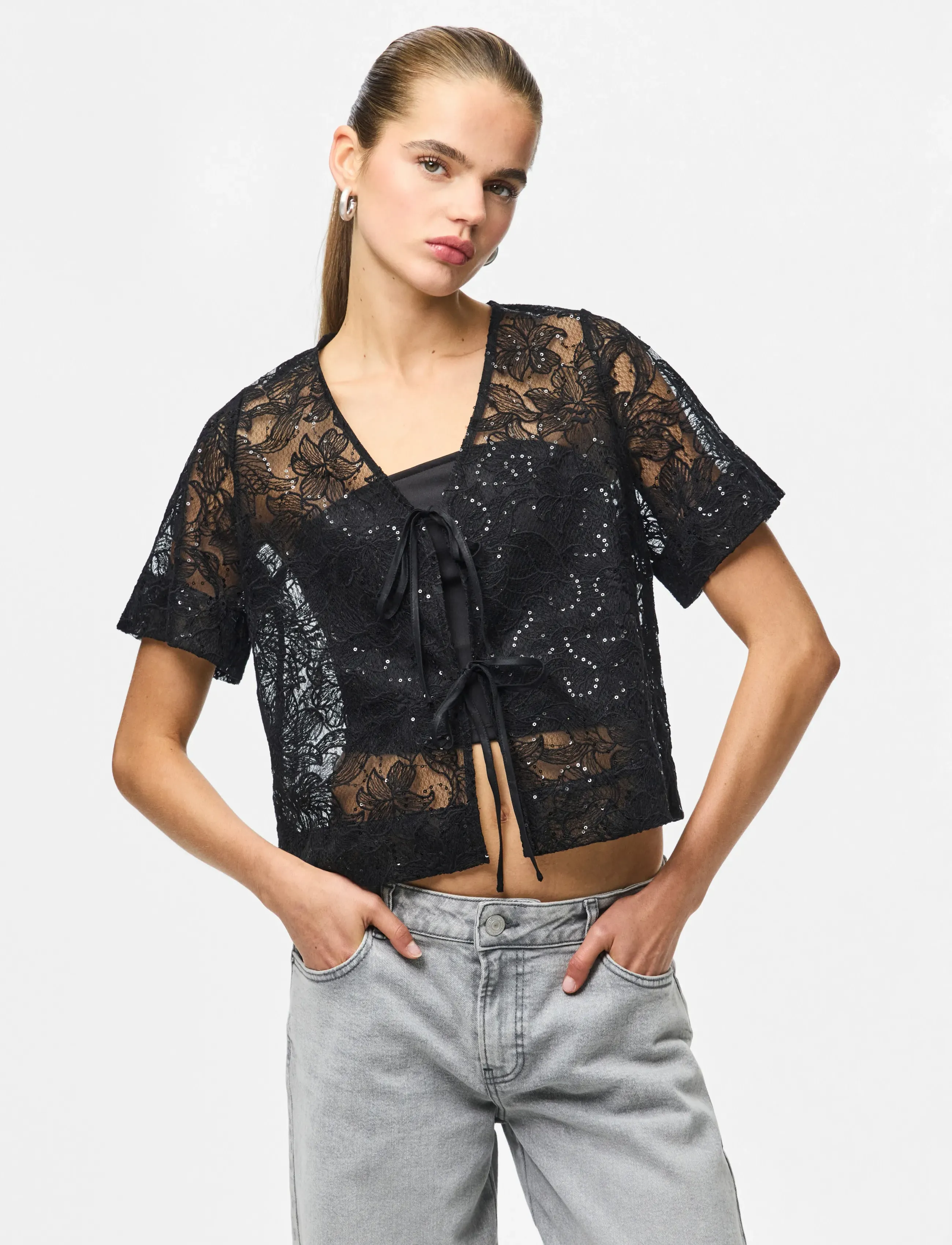 Pieces Pclouise 2/4 V-Neck Tie Top Wvn D2D, S, Black, Bluser > Kortærmede, Dame