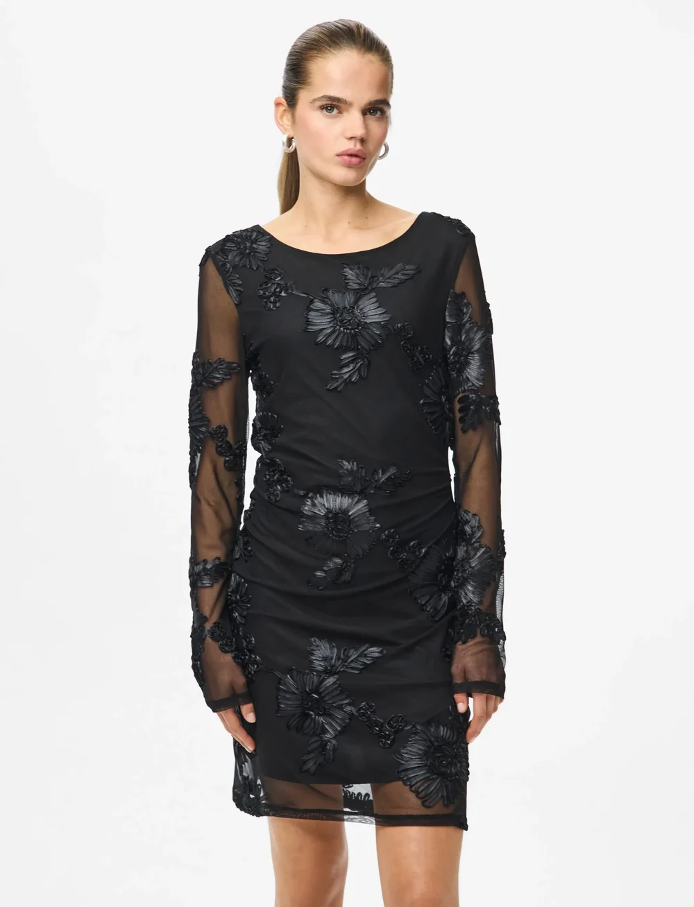 Pieces - PCOFFIA LS O-NECK SHORT DRESS JRS D2D - spitzenkleider - black - 0