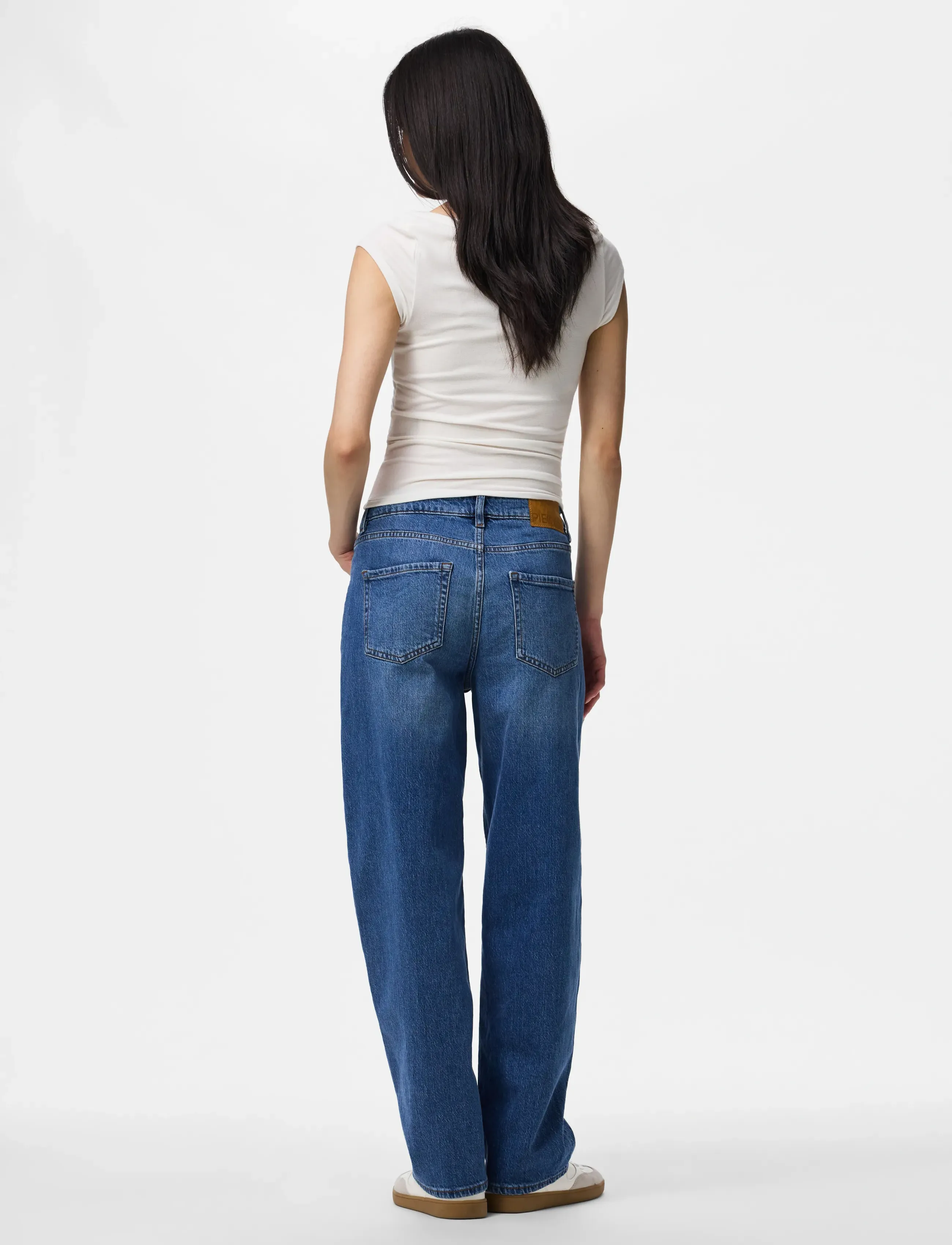 Pieces - PCGRACE MW BARREL ANK JEANS NOOS BC - barrel jeans - medium blue denim - 3