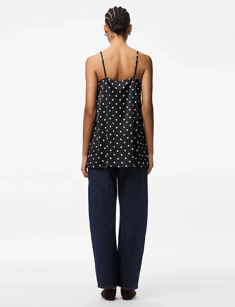Pieces - PCJYTTA STRAP SATIN TOP WVN D2D - ermeløse bluser - black - 4