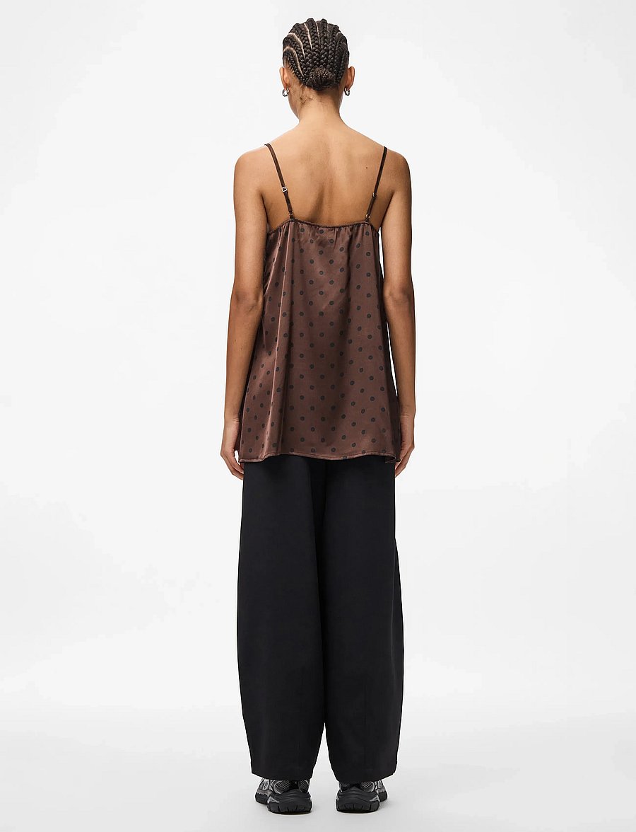 Pieces - PCJYTTA STRAP SATIN TOP WVN D2D - Ärmellose blusen - hot fudge - 3