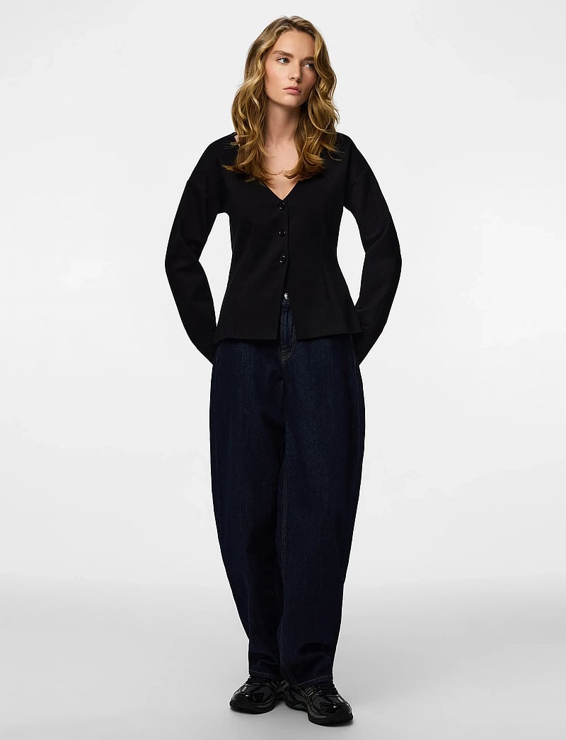 Pieces - PCGUNHILD LS CARDIGAN JRS D2D - koftor - black - 5