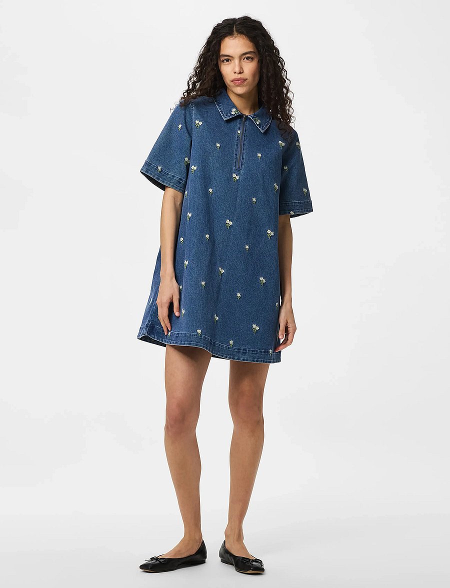 Pieces - PCFLORA SS DENIM EMB DRESS - jeansklänningar - medium blue denim - 4