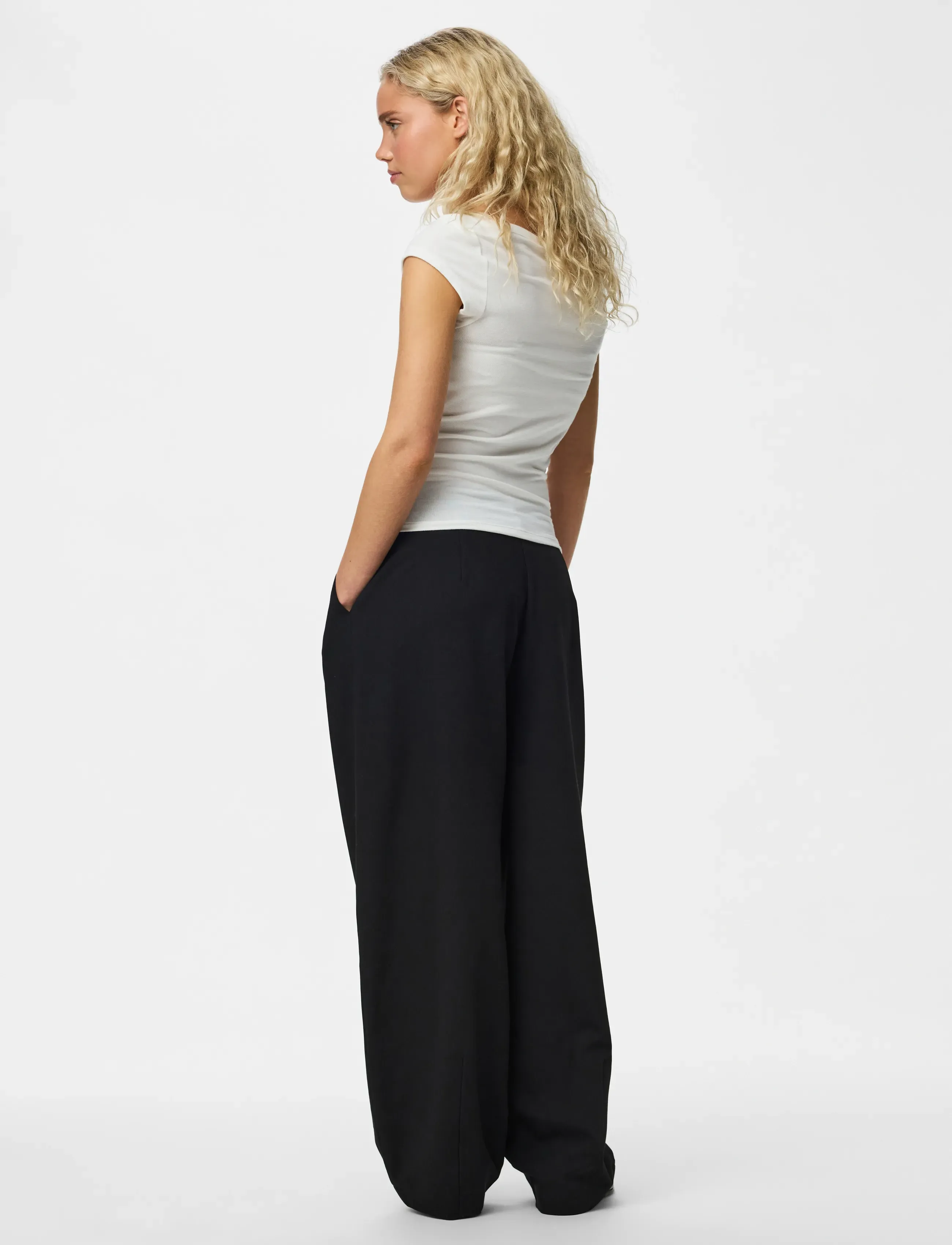 Pieces - PCBOSELLA MW BARREL PANT NOOS BC - barrel-hosen - black - 3