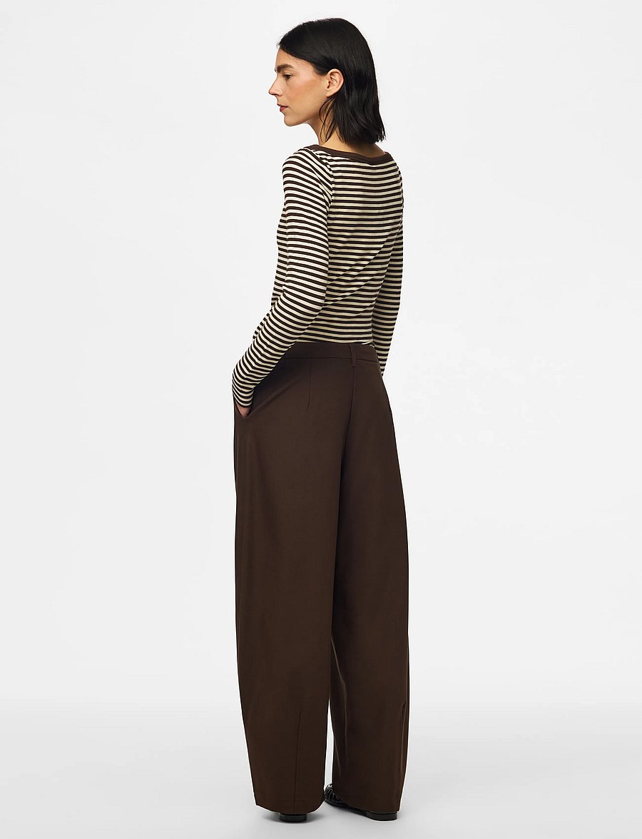 Pieces - PCBOSELLA MW BARREL PANTS NOOS BC - hosen mit geradem bein - hot fudge - 3