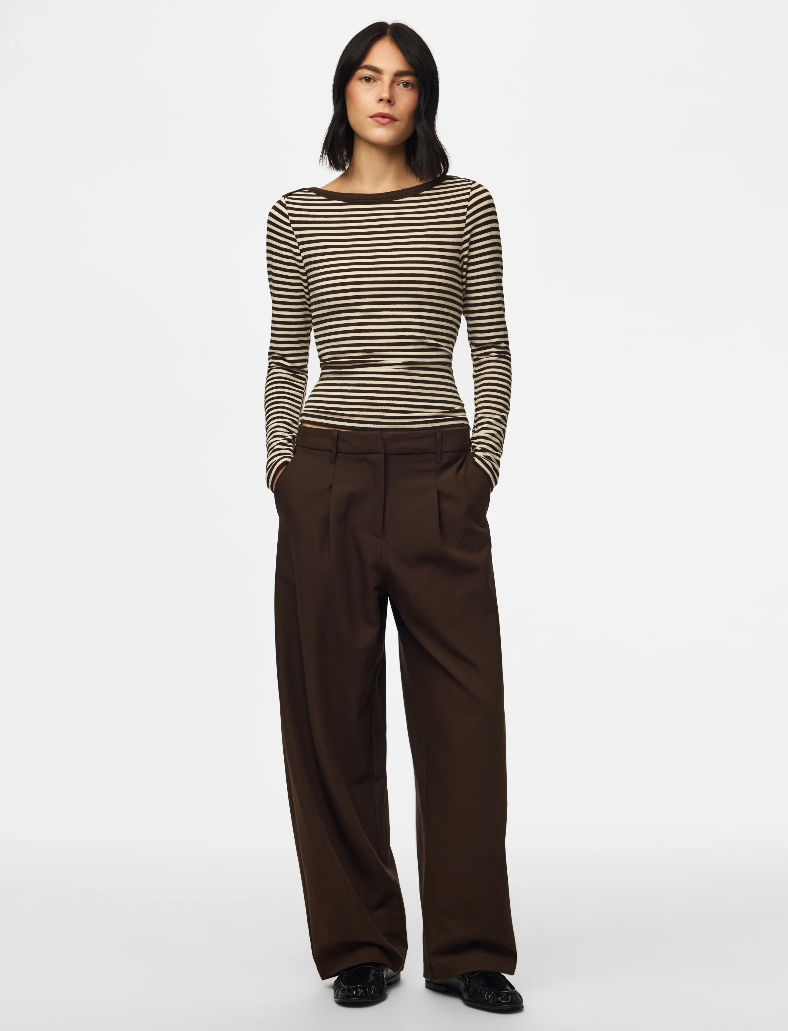 Pieces - PCBOSELLA MW BARREL PANTS NOOS BC - hosen mit geradem bein - hot fudge - 4