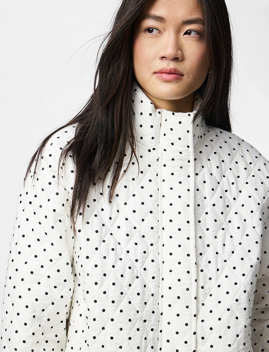 Pieces - PCFAMILLA QUILTED BOMBER JACKET - bomberjacken - cloud dancer - 5