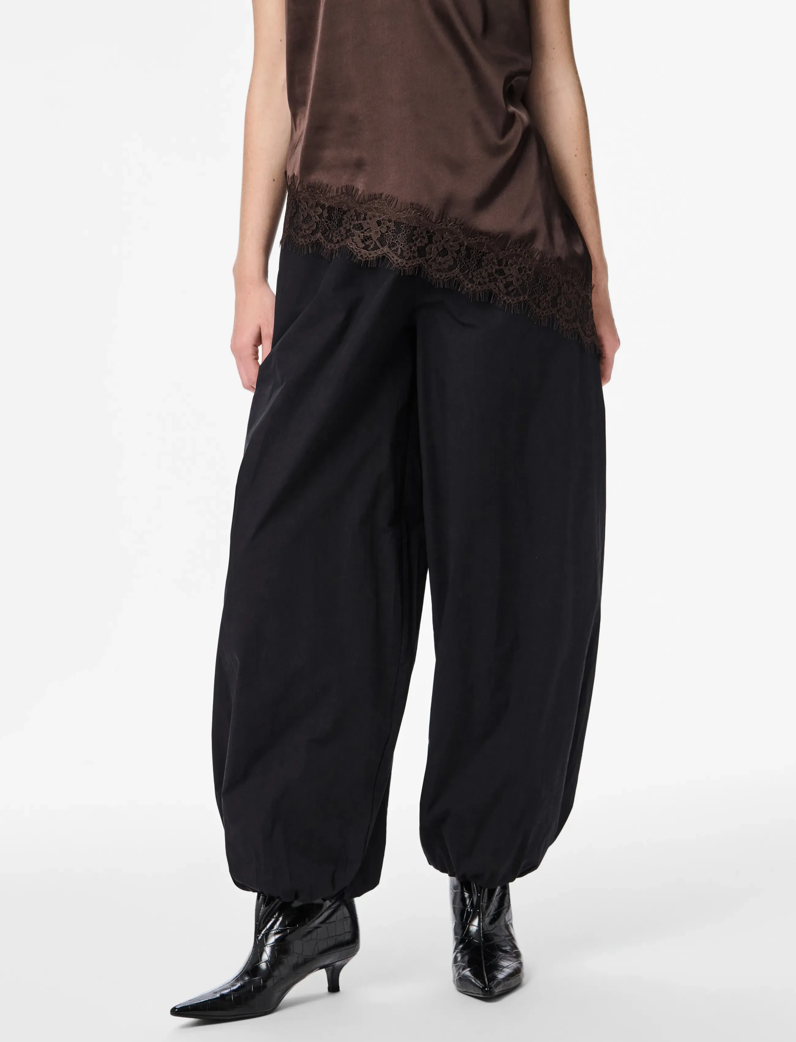 Pieces PCBELLA MW BALLOON WVN PANTS D2D - Tøj - BLACK / black