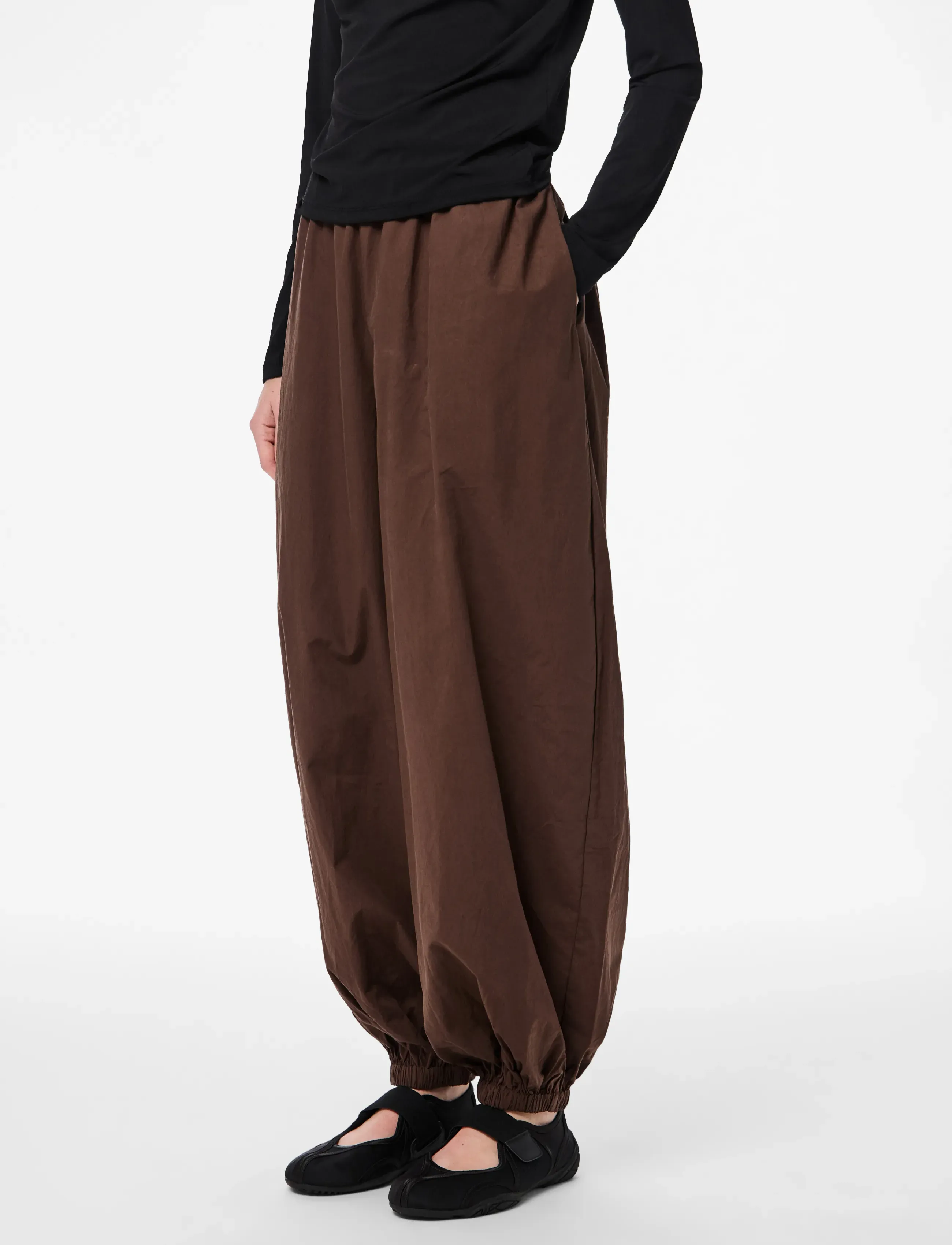Pieces Pcbella Mw Balloon Wvn Pants D2D, S, Brown, Trousers > Barrel Trousers, Dame