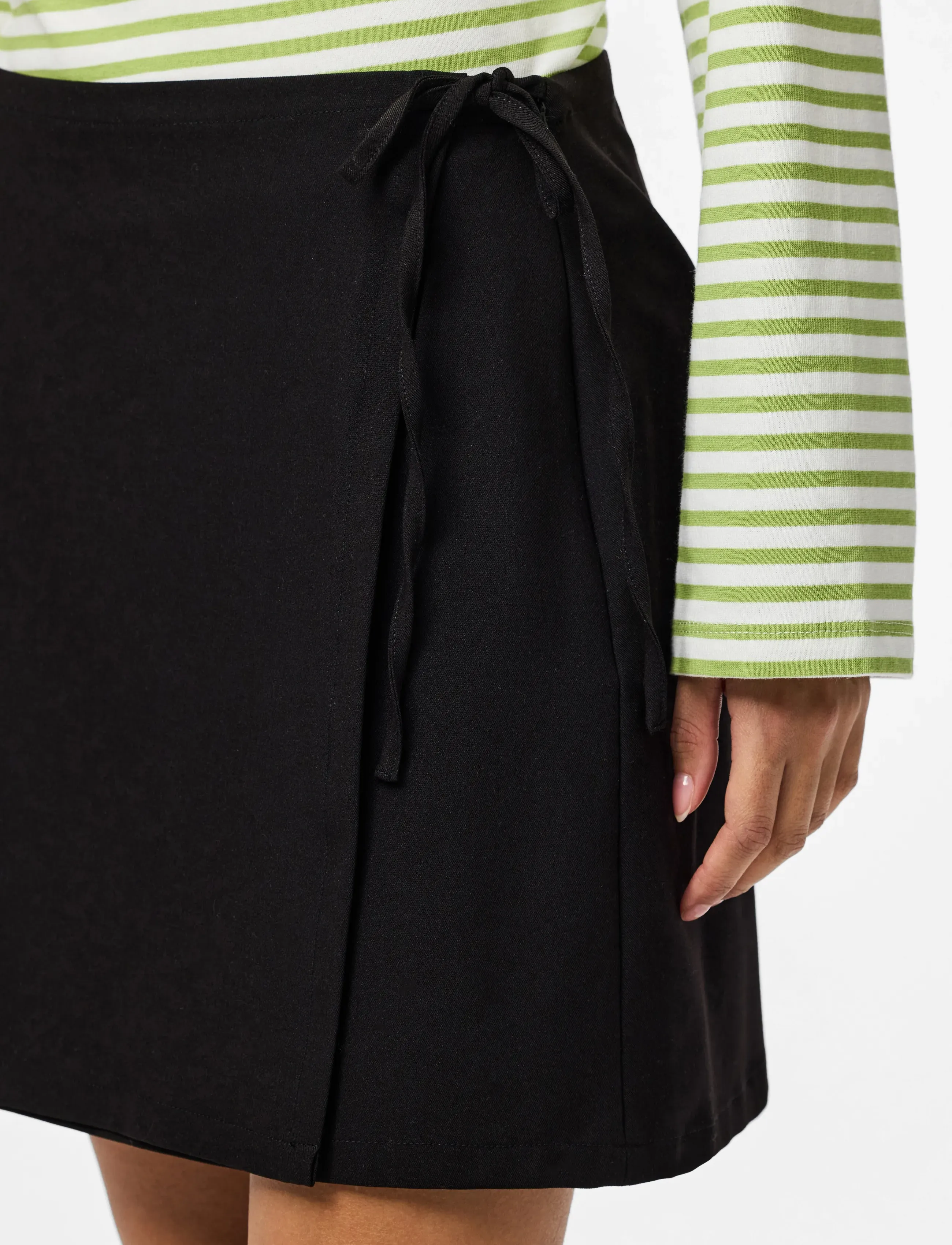 Pieces - PCBOSELLA MW WRAP SKIRT NOOS BC - wrap skirts - black - 5