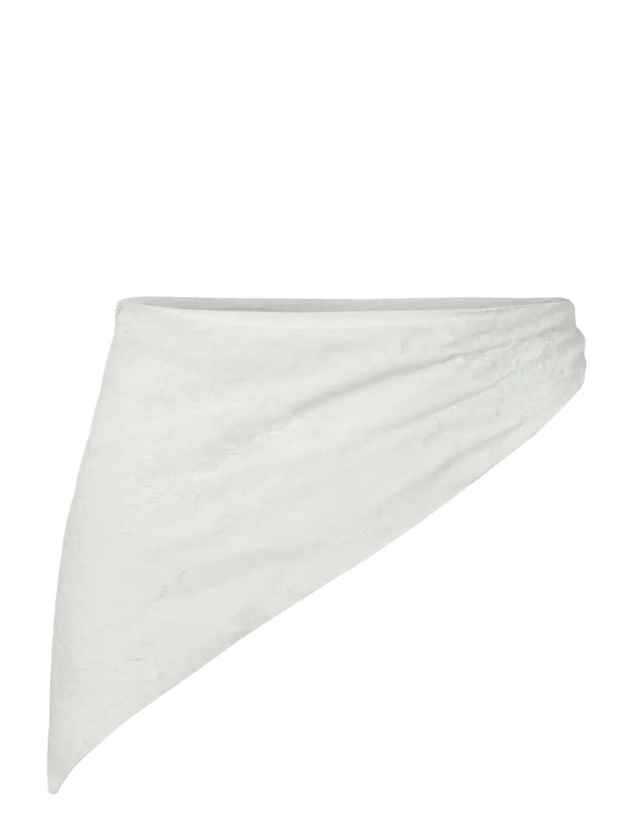 Pieces - PCARIA LACE SARONG PP - kerged sallid - cloud dancer - 1