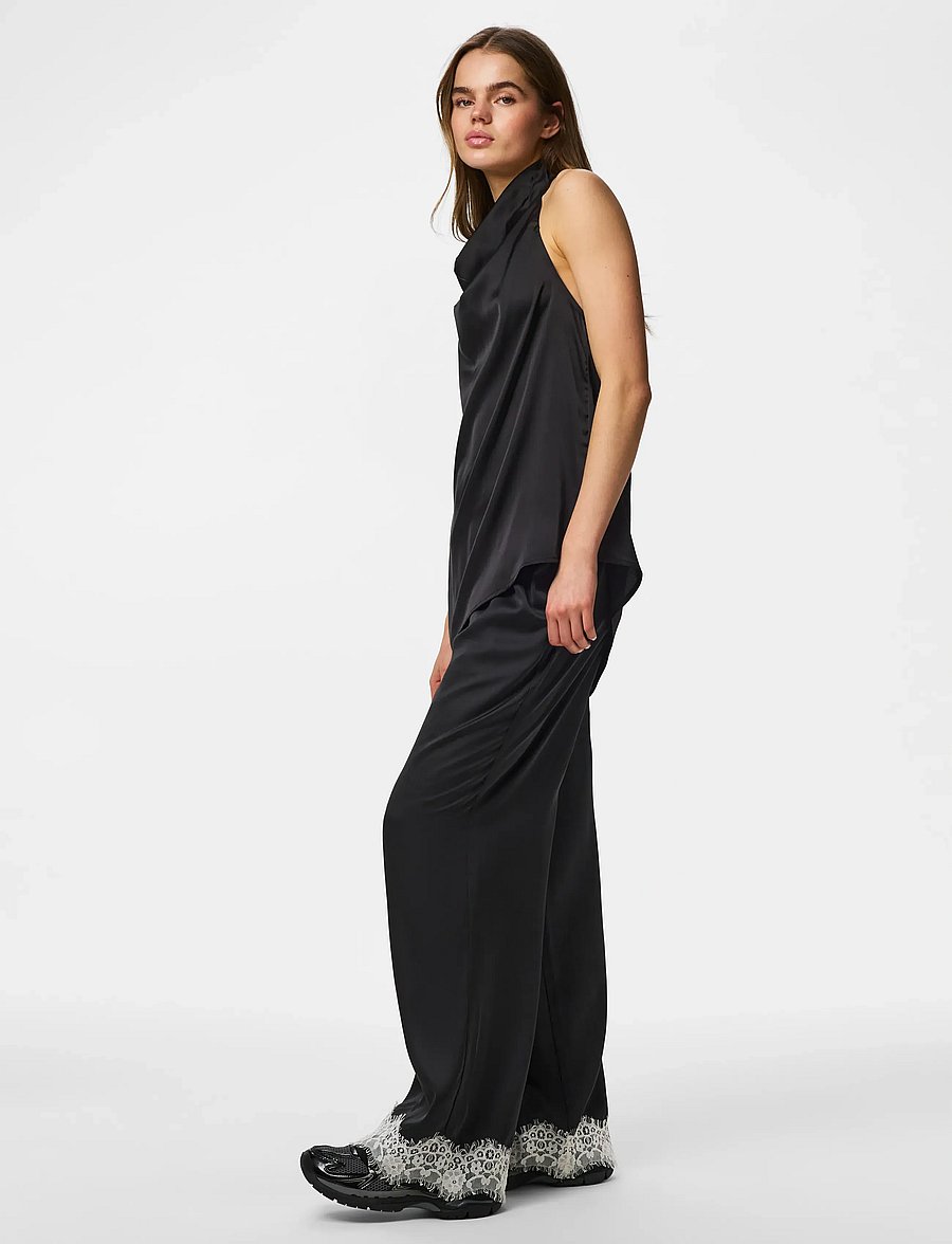 Pieces - PCARIEL HW WIDE LACE PANTS D2D PP - hosen mit weitem bein - black - 4