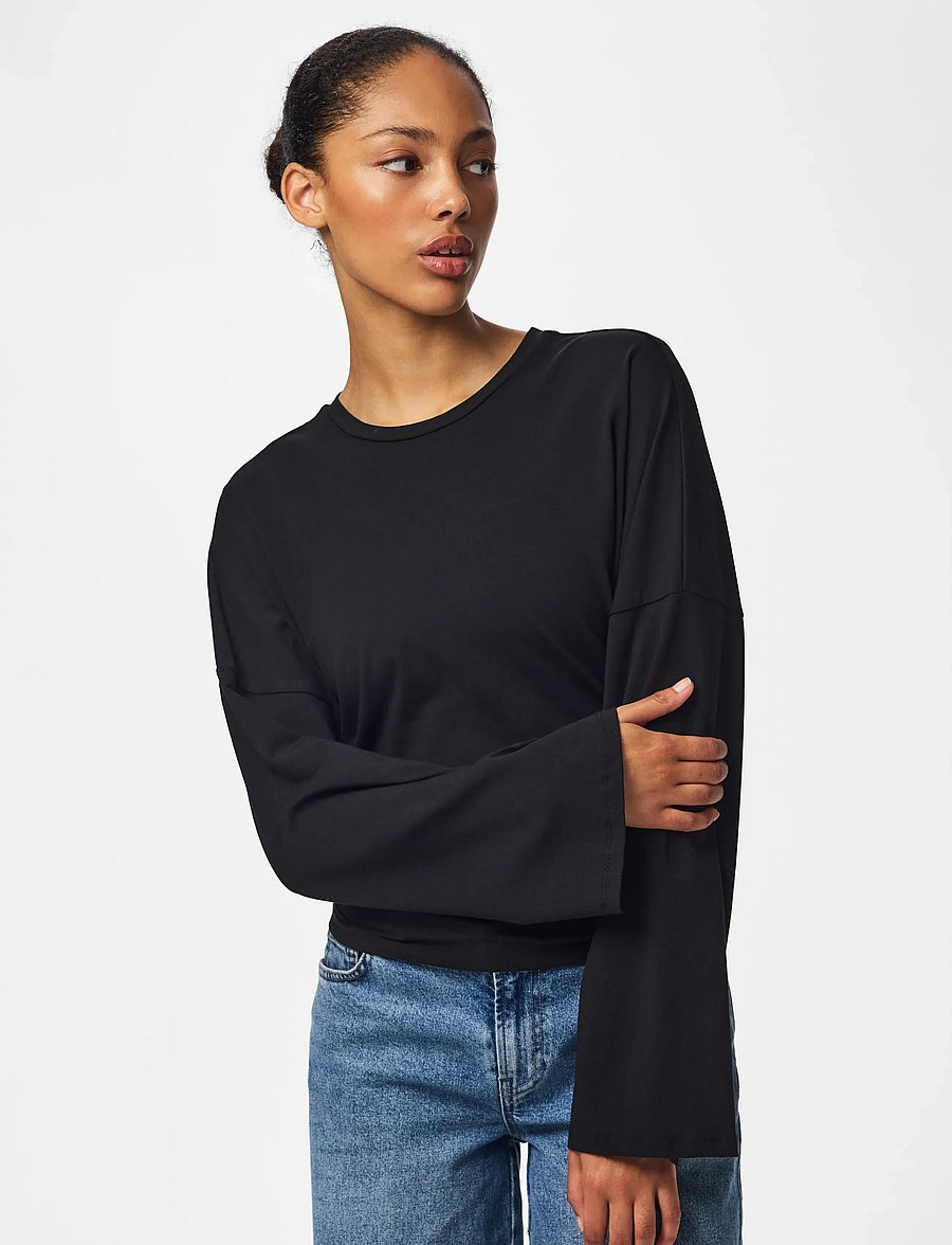 Pieces - PCALLI LS O-NECK TOP JRS NOOS - langärmlige tops - black - 0