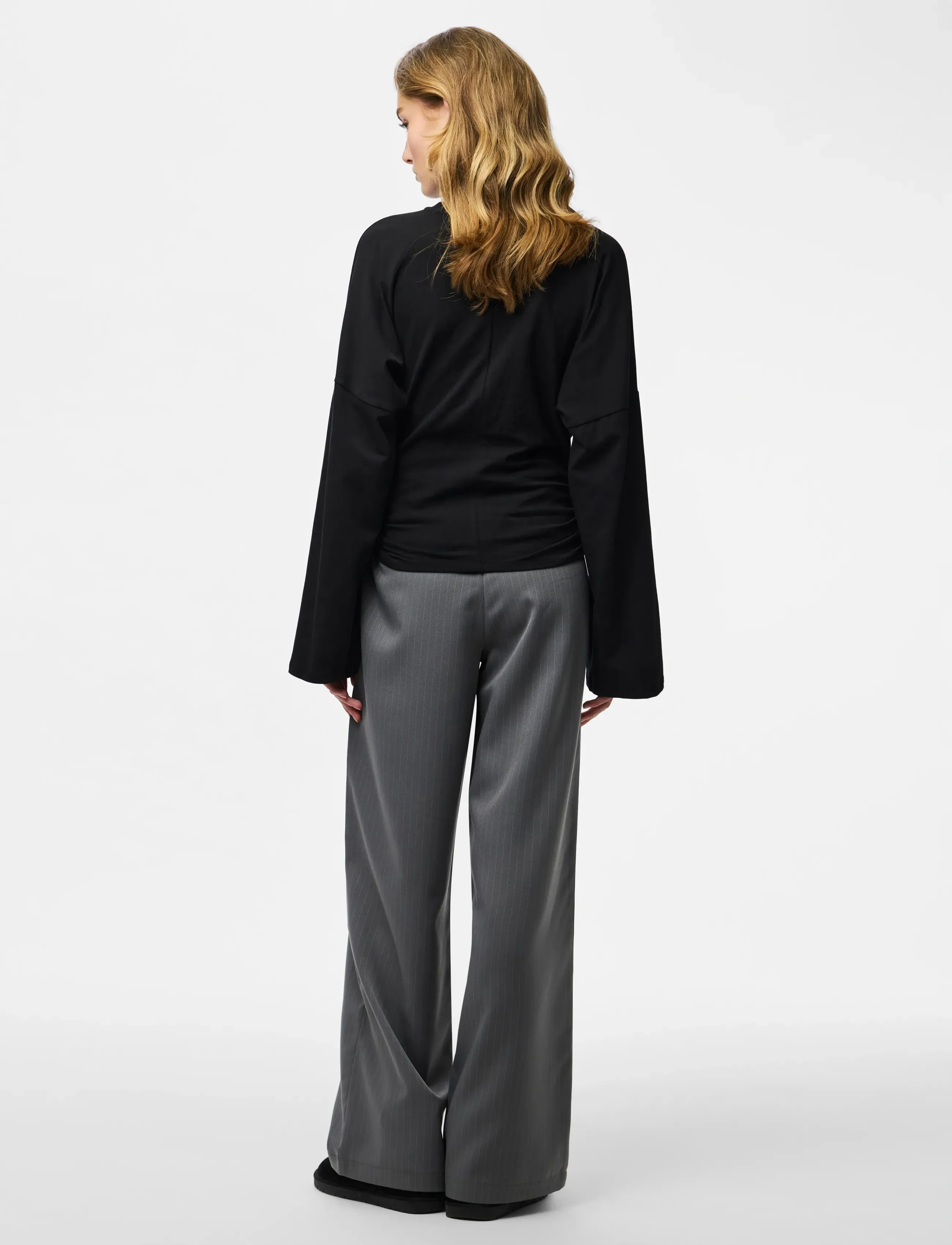 Pieces - PCALLI LS O-NECK TOP D2D - langärmlige tops - black - 3