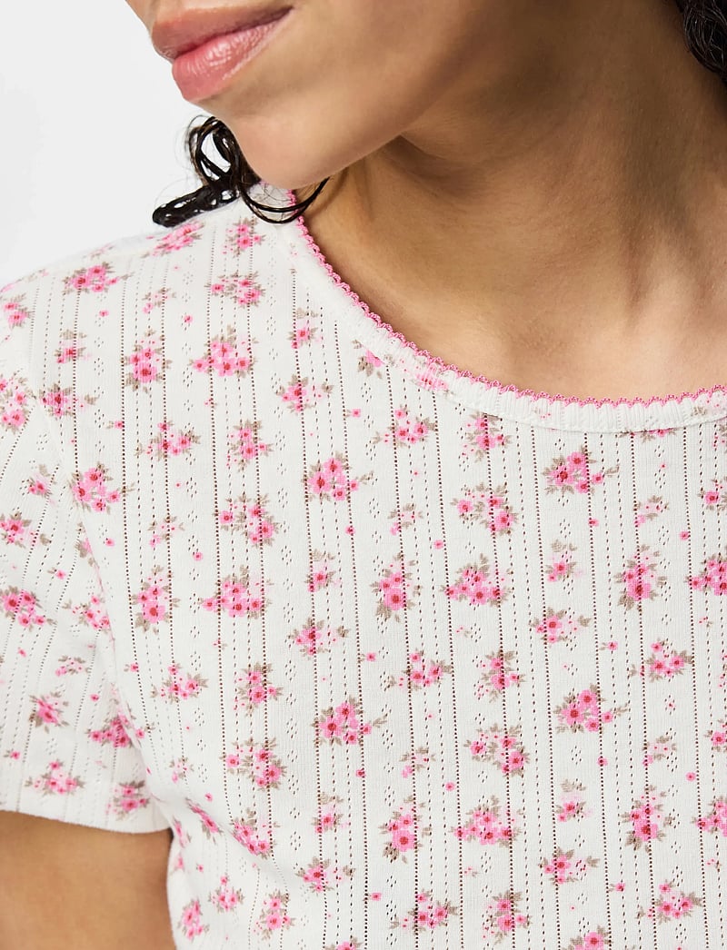 Pieces - PCMYA SS POINTELLE T-SHIRT JRS D2D - t-shirts - birch - 4