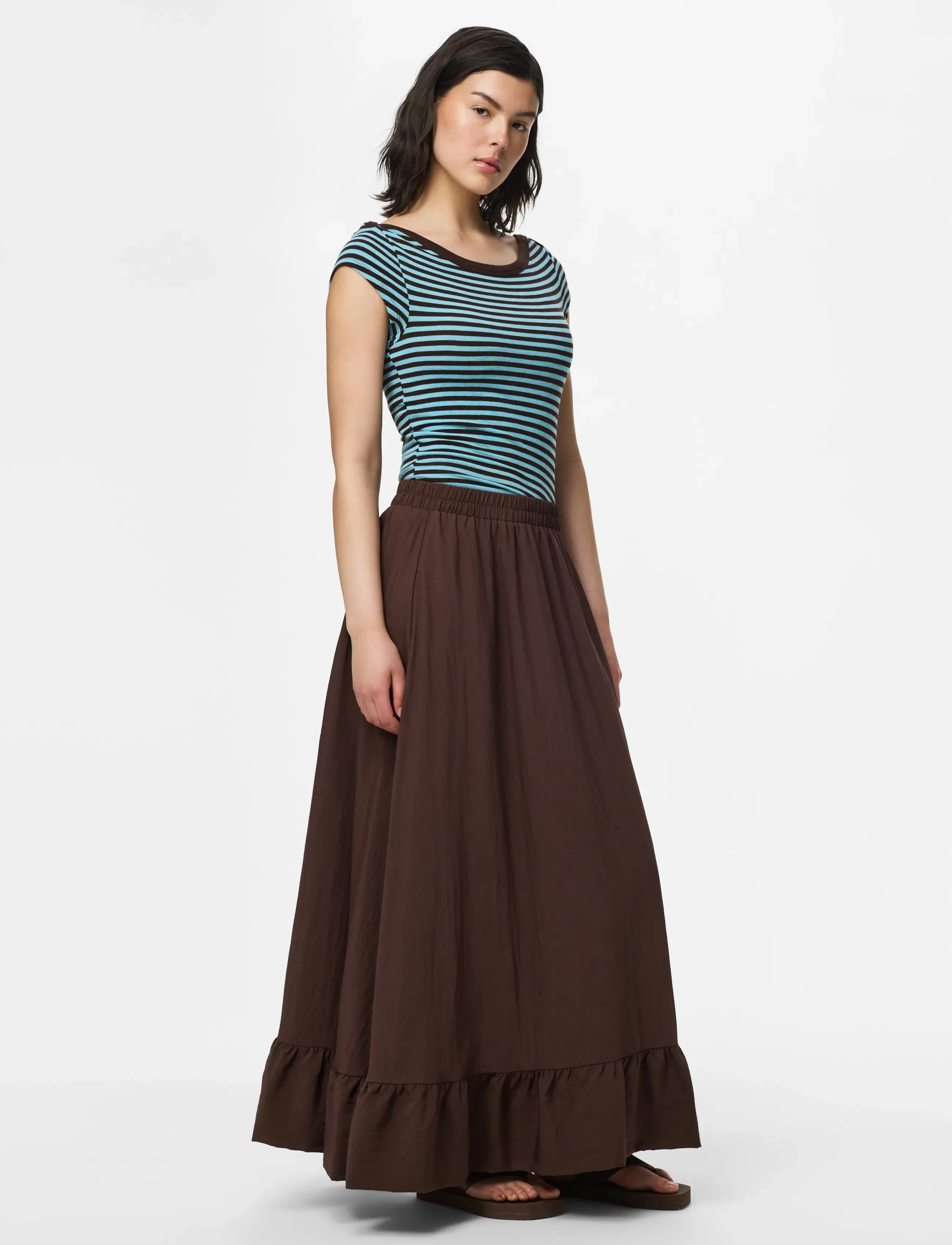 Pieces - PCJULIA HW VOLUME ANKEL SKIRT WVN D2D - maksiseelikud - hot fudge - 4