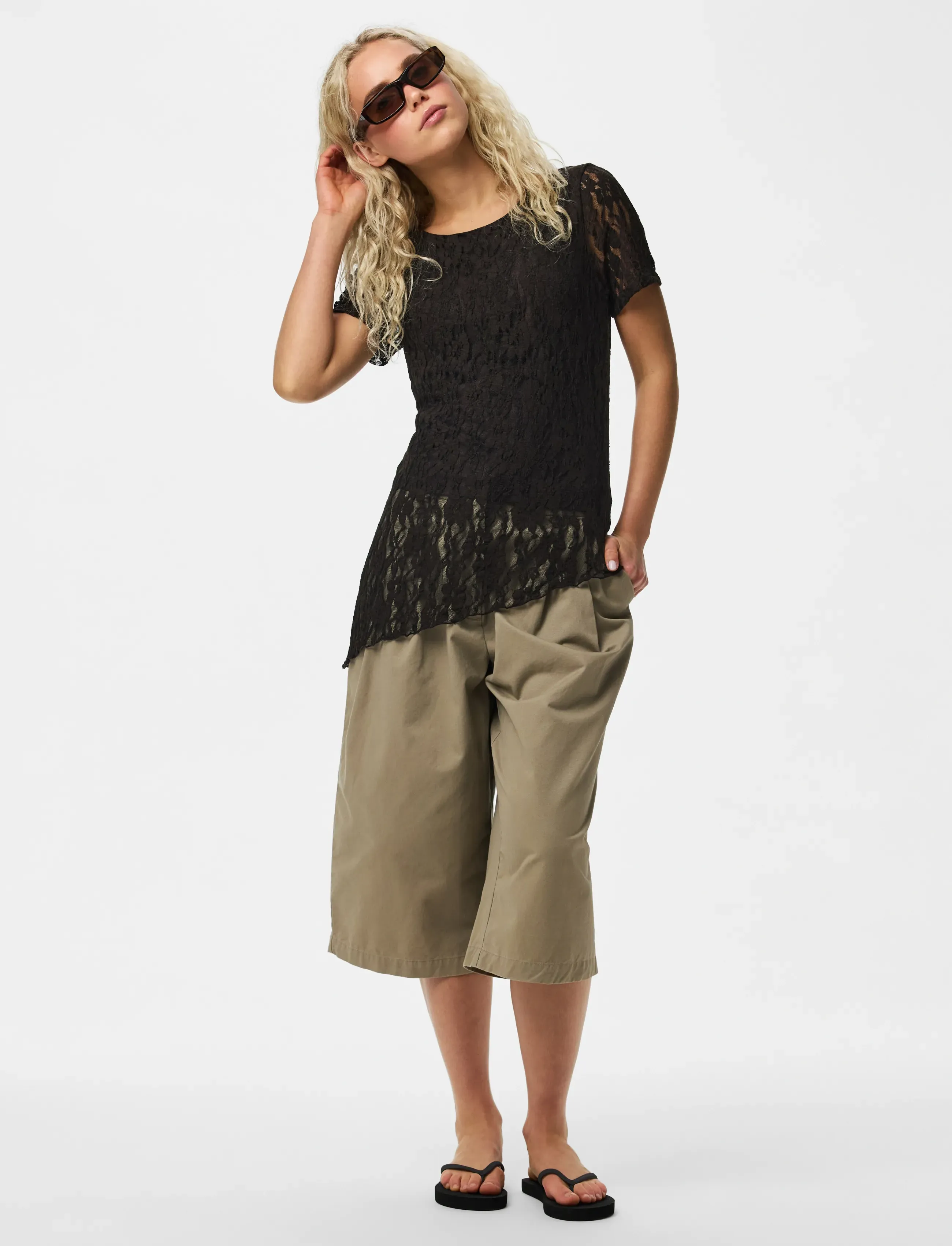 Pieces - PCARIANA SS ASYMMETRIC LACE TOP D2D - t-shirts - black - 3
