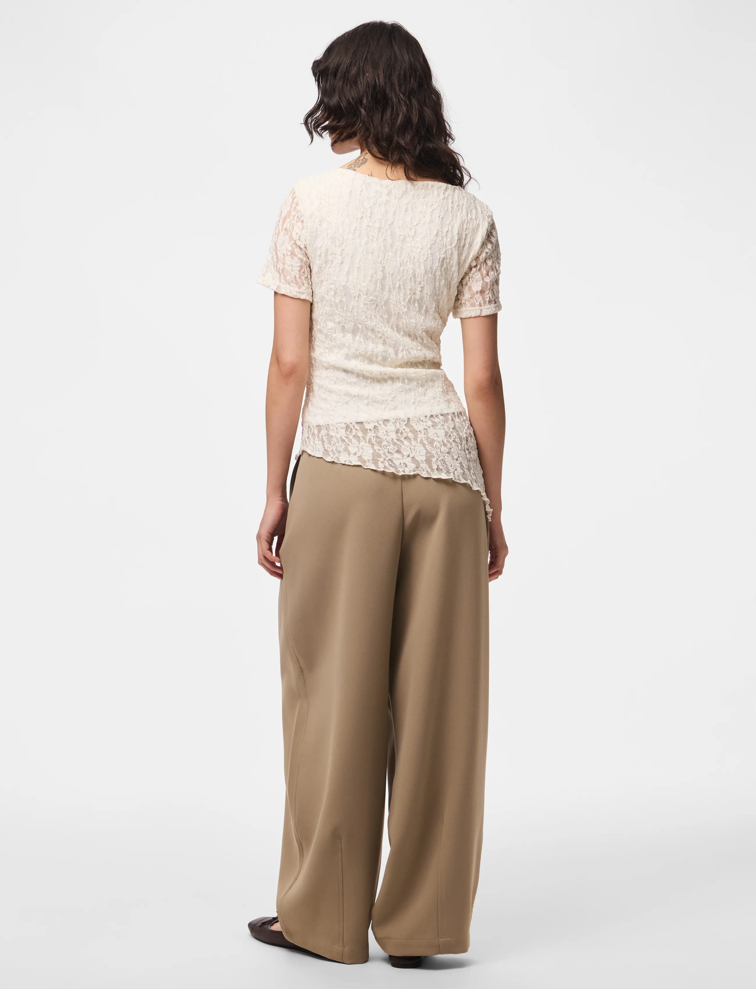 Pieces - PCARIANA SS ASYMMETRIC LACE TOP D2D - sommerschnäppchen - cloud dancer - 3