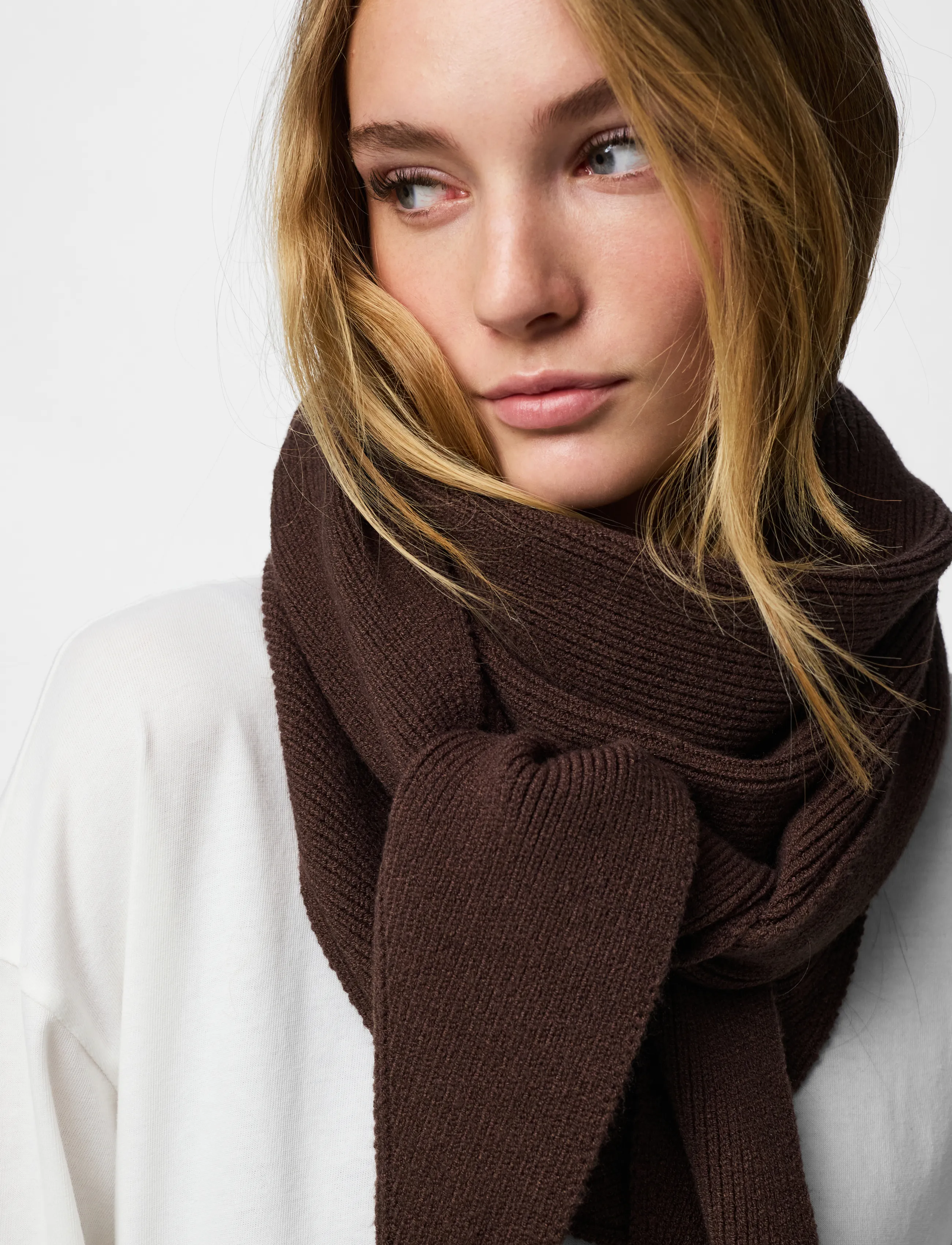 Pieces - PCKOMMA RIB BIG TRIANGLE SCARF NOOS BC - hot fudge - 2