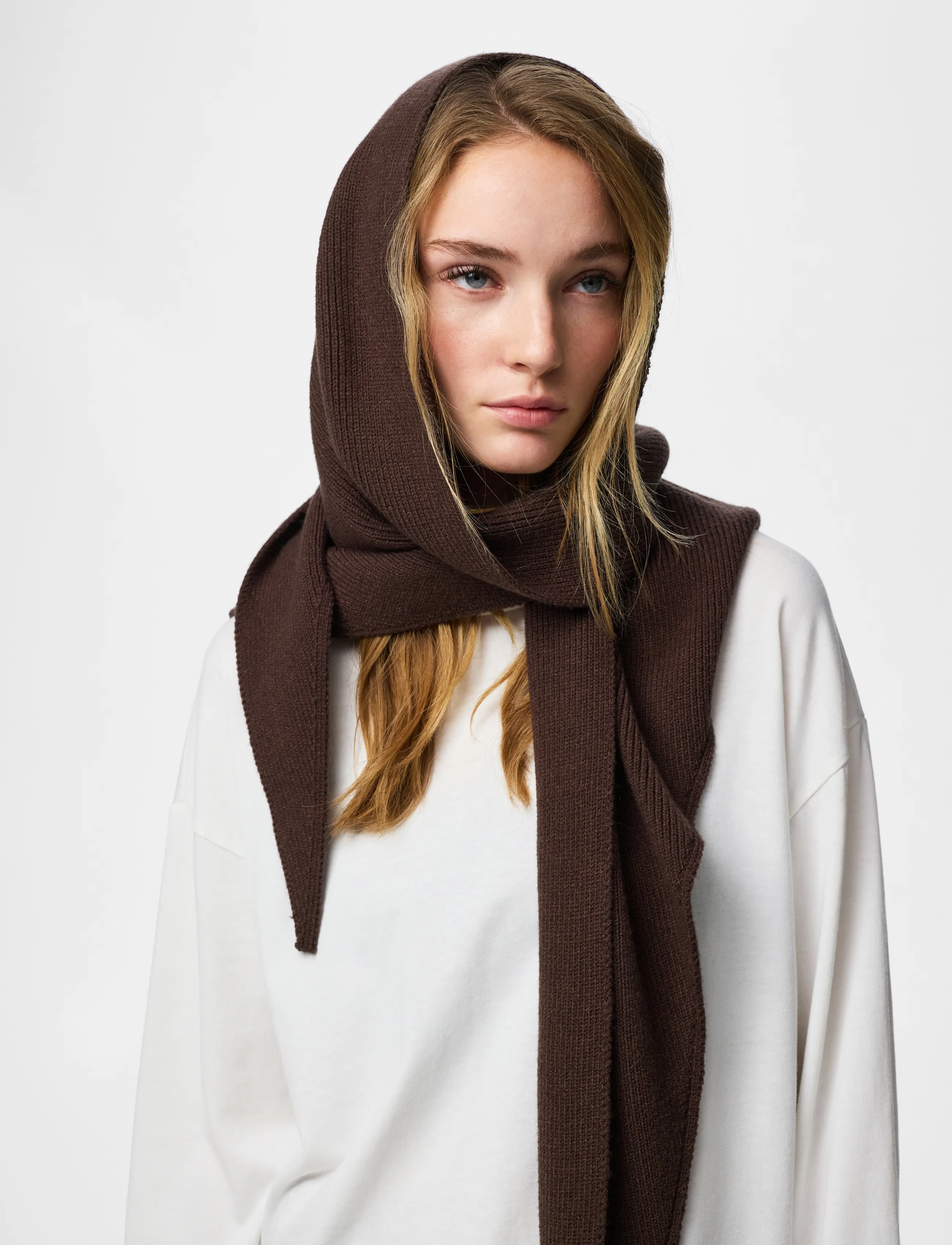Pieces - PCKOMMA RIB BIG TRIANGLE SCARF NOOS BC - hot fudge - 4