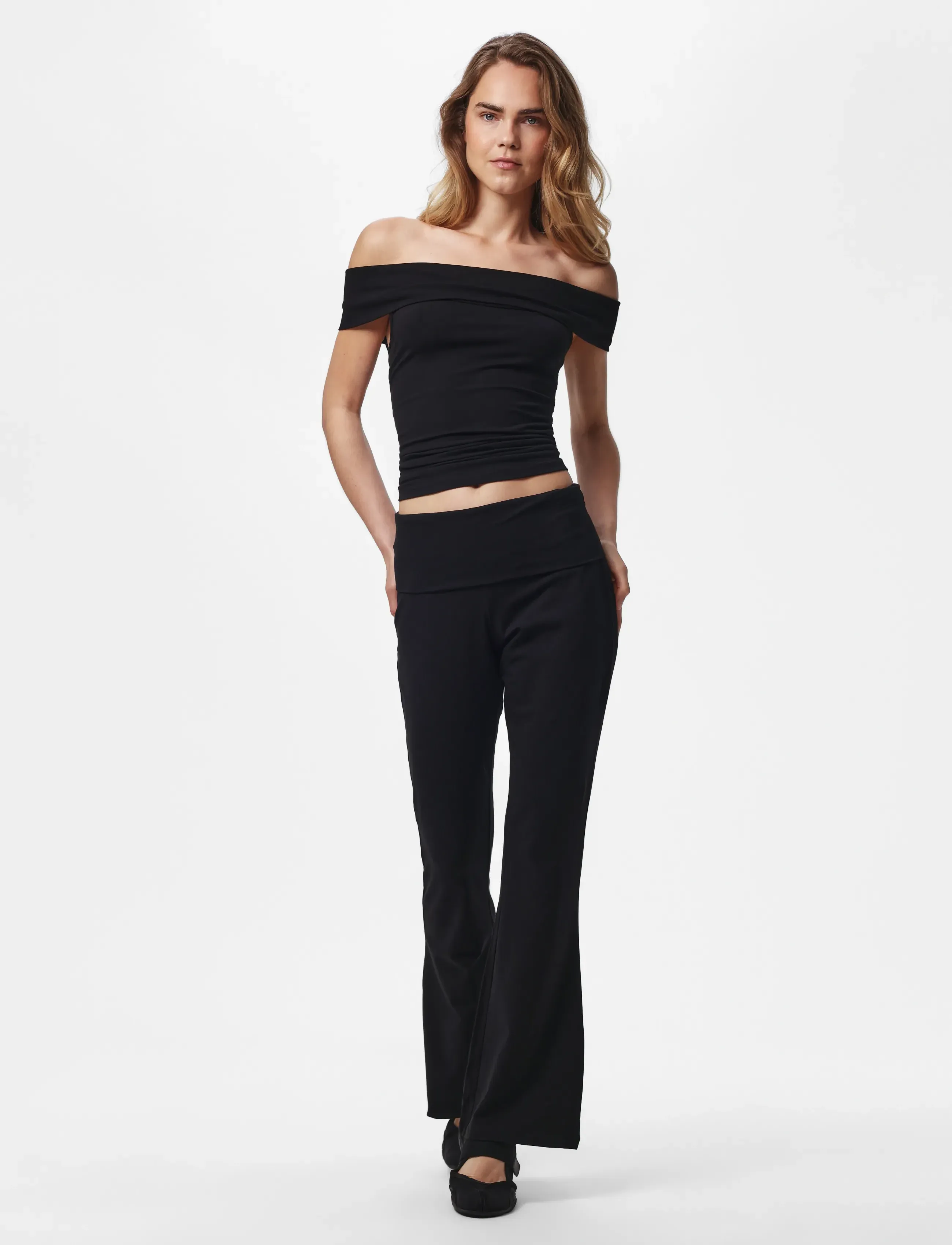 PIECES Pcgeorgina Off Shoulder Top Jrs D2D toppar dam – bild 6