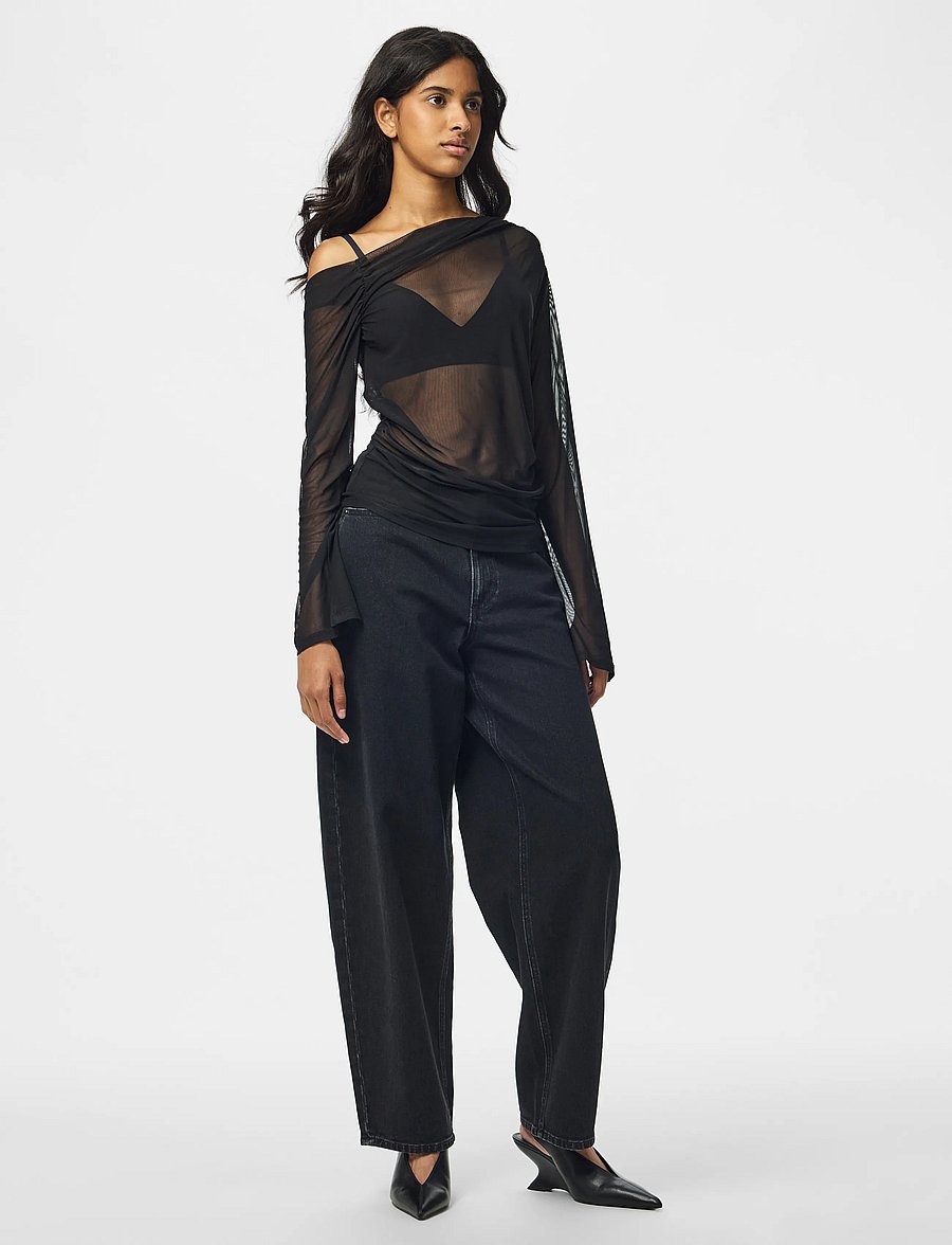 Pieces - PCALVILDA ONE SHOULDER TOP JRS D2D - langærmede bluser - black - 4