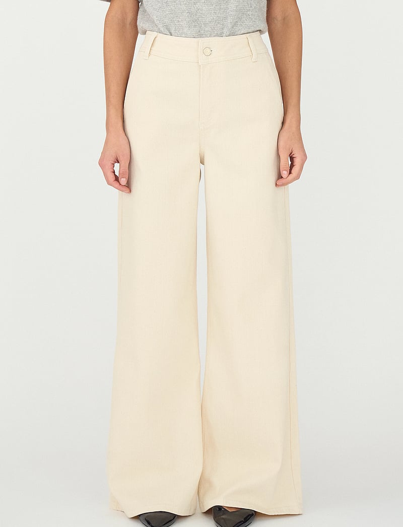 Pieszak - PD-Asta French Jeans Wash Undone Ec - laia säärega teksad - ecru - 0