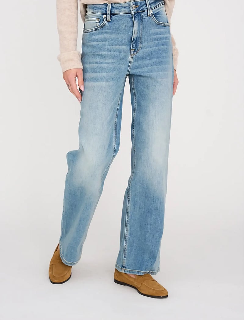 Pieszak - PD-Birkin Jeans Wash Rivoli - bootcut jeans - denim blue - 3