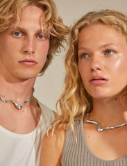 Pilgrim - MOON recycled necklace - ballīšu apģērbs par outlet cenām - silver plated - 3